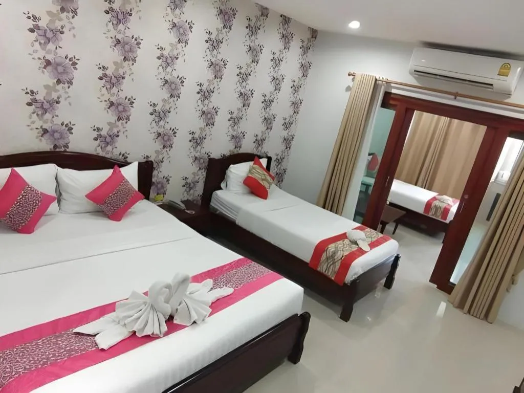 Bed in Doungta Anda Hotel Krabi