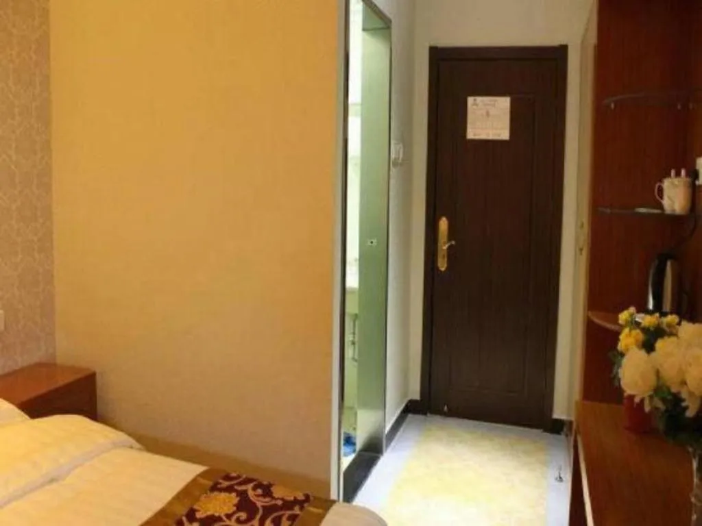 Bed in 169 Business Hotel