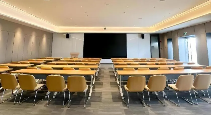 JI Hotel Guangzhou Tianhe East Railway Station