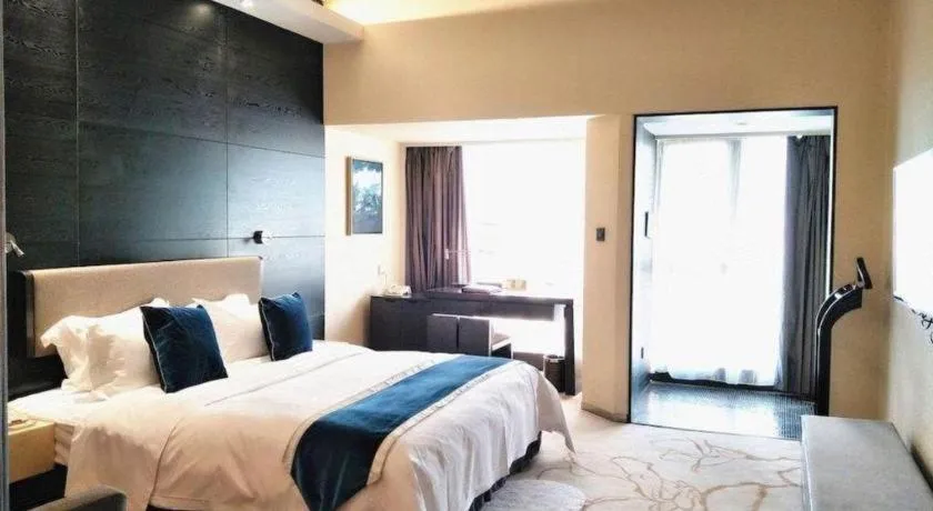 Bed in Changsha Jasmine International Hotel