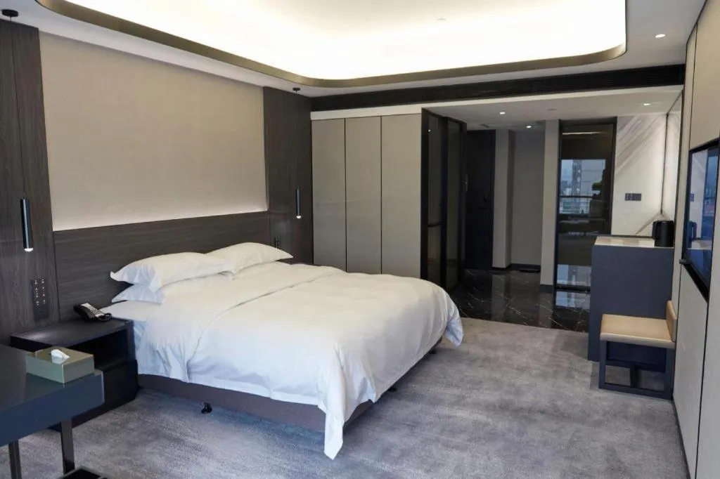 Bed in Changsha Jasmine International Hotel