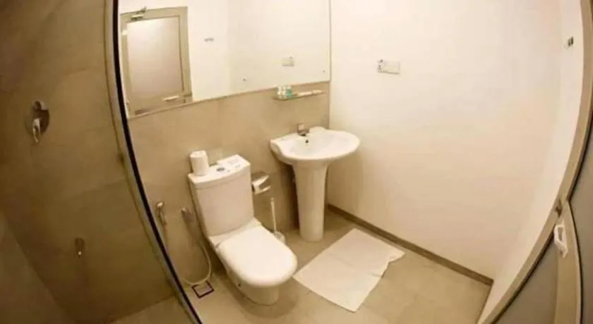 Riverside Hotel Colombo