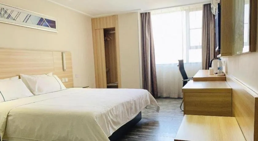 Bed in City Comfort Inn Guangzhou Jiaokou Metro Station