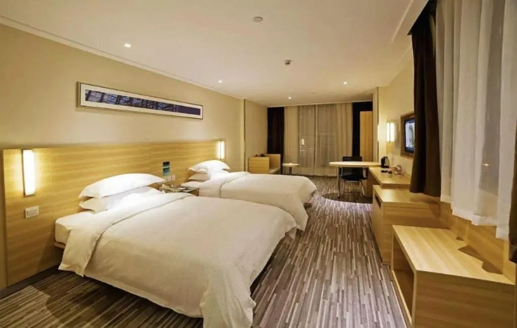 Bed in City Comfort Inn Guangzhou Jiaokou Metro Station