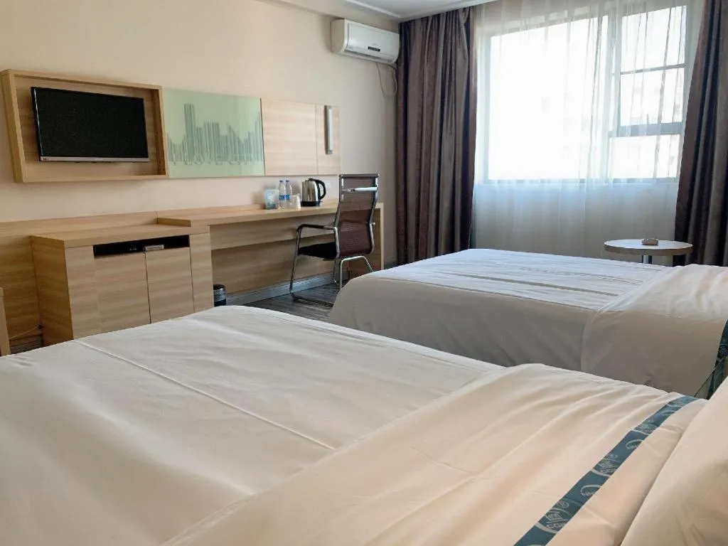 Bed in City Comfort Inn Guangzhou Jiaokou Metro Station