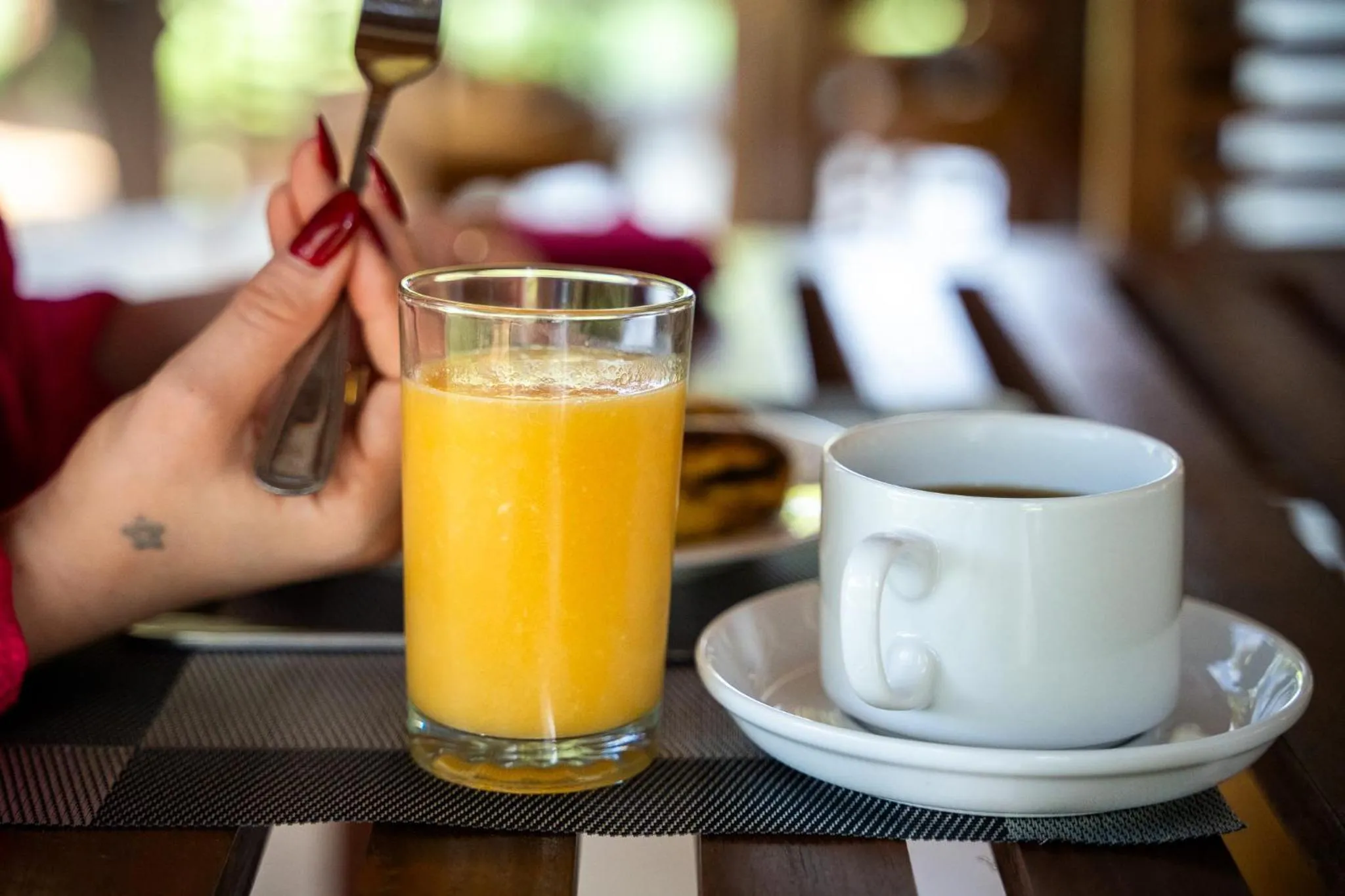 Restaurant/places to eat in Pothana Village