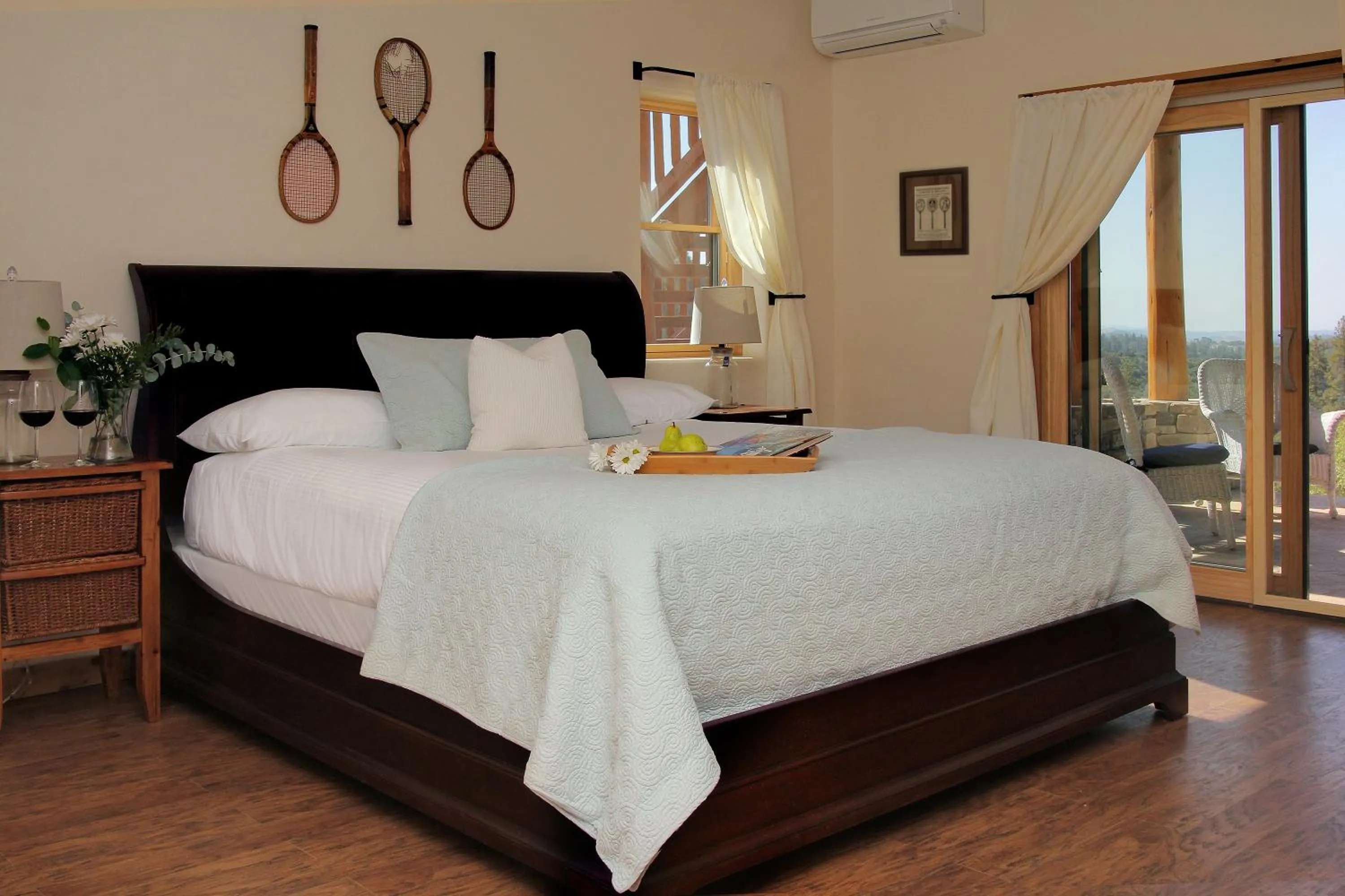 Bed in Courtwood Inn