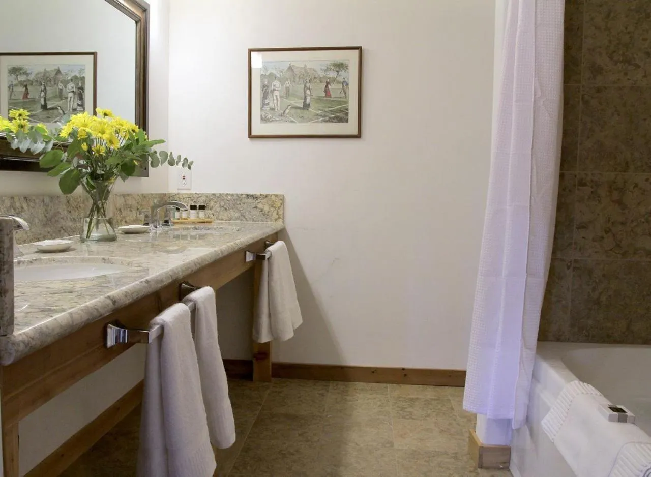 Bathroom in Courtwood Inn