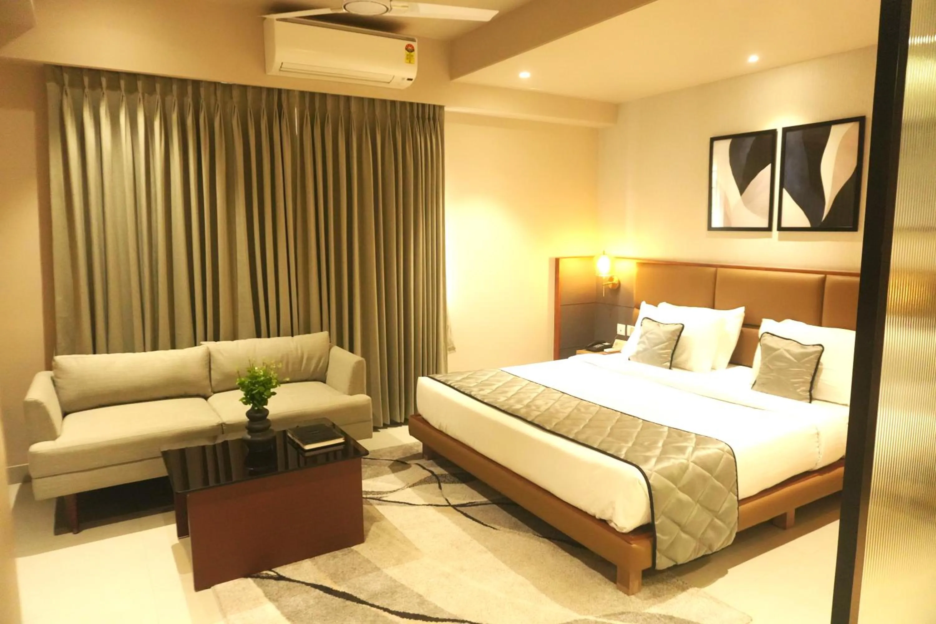Floor plan, Bed in SIVANTA by BOMBAY GROUP OF HOTELS NAGPUR
