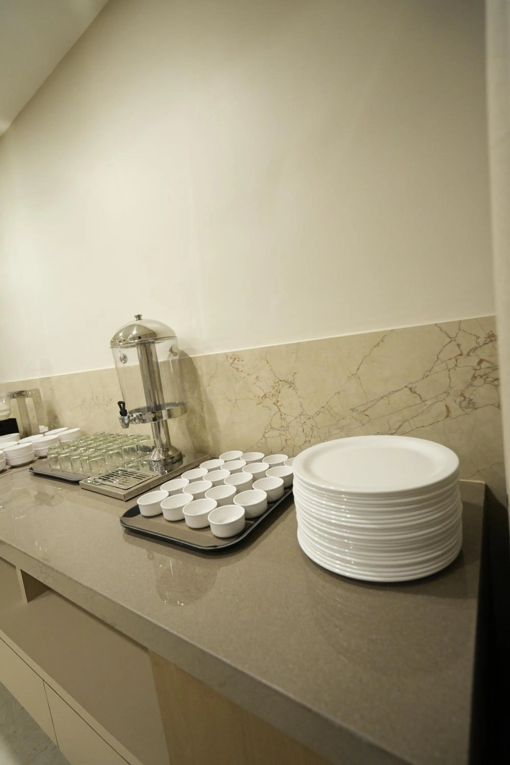 Coffee/tea facilities in SIVANTA by BOMBAY GROUP OF HOTELS NAGPUR
