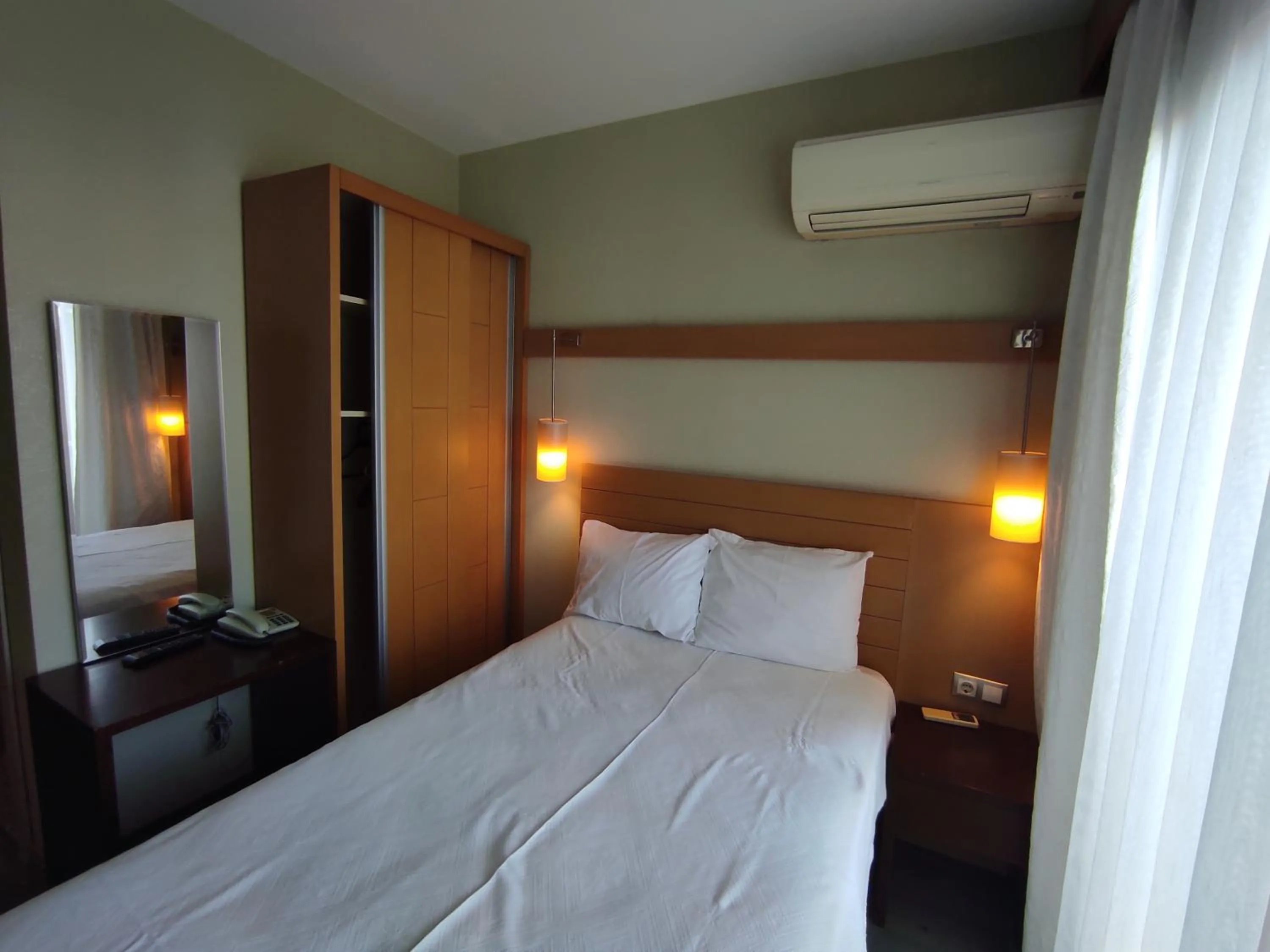 Bedroom, Bed in Çilek Marina Otel