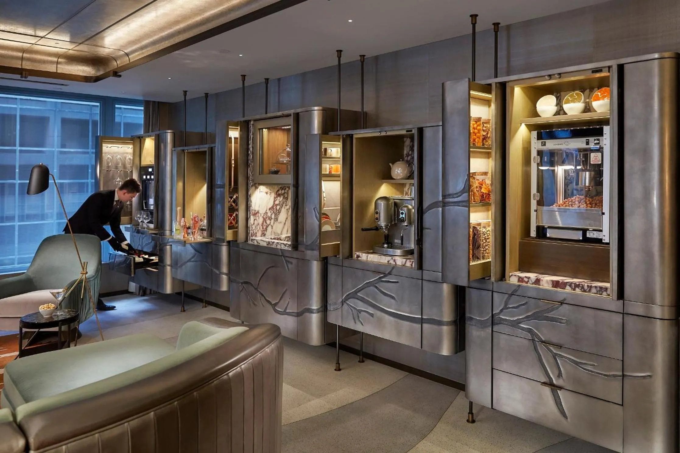 Photo of the whole room in The Landmark Mandarin Oriental, Hong Kong