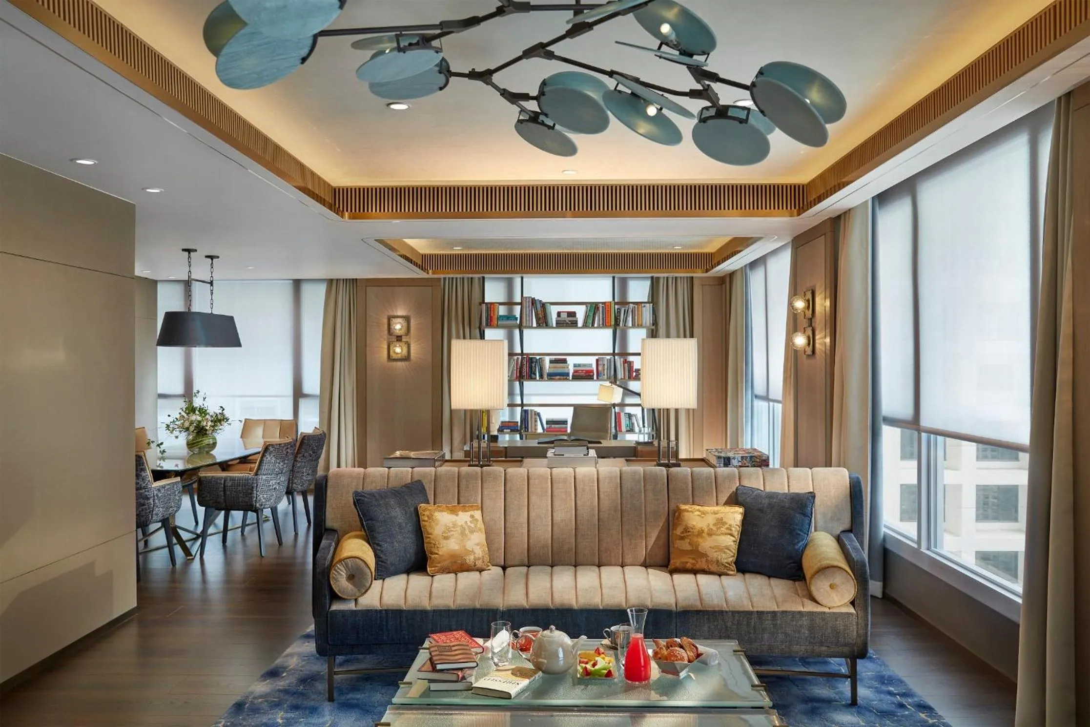 Photo of the whole room in The Landmark Mandarin Oriental, Hong Kong