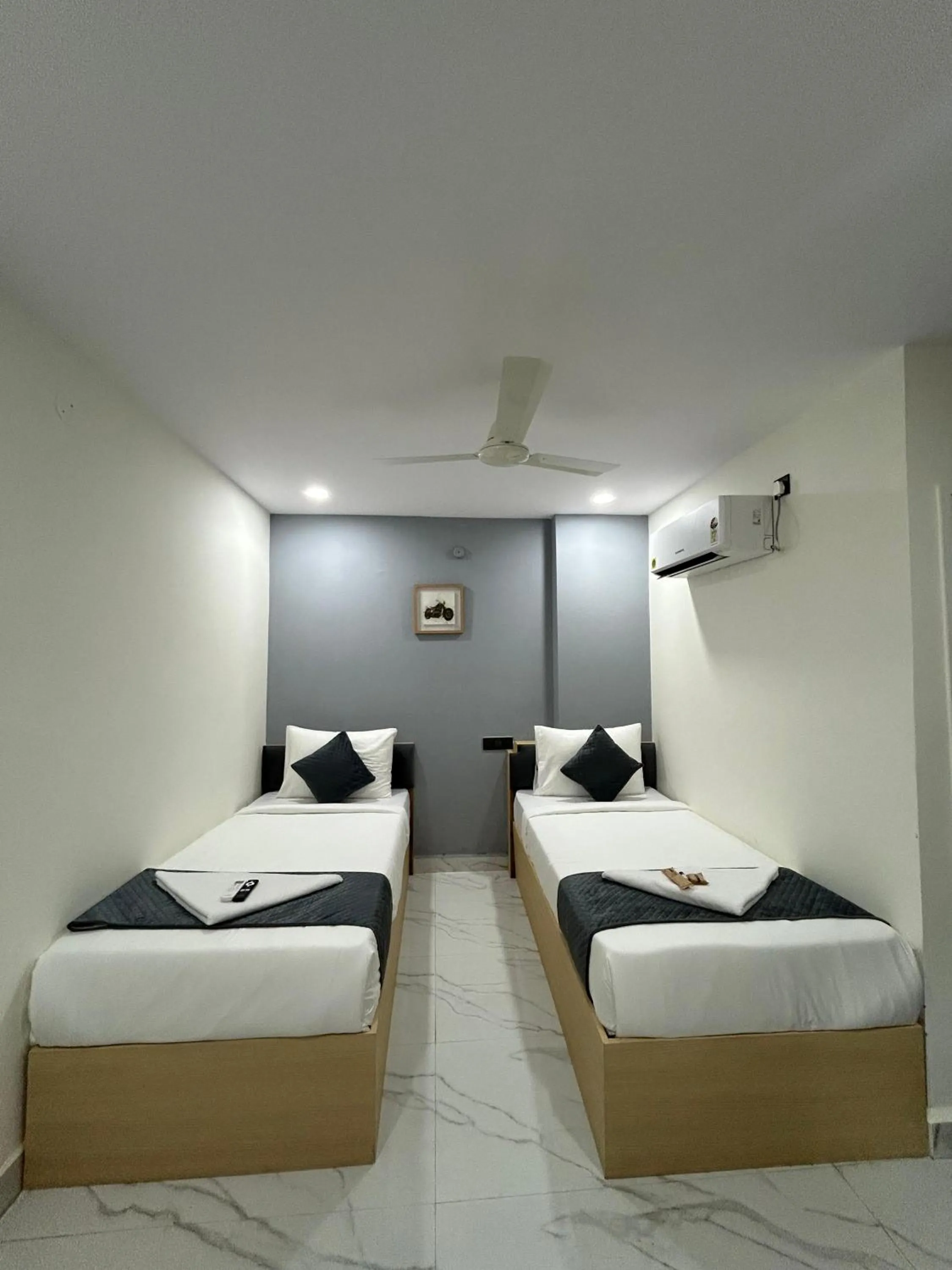 Bedroom, Bed in Wildwings Premium Madhapur