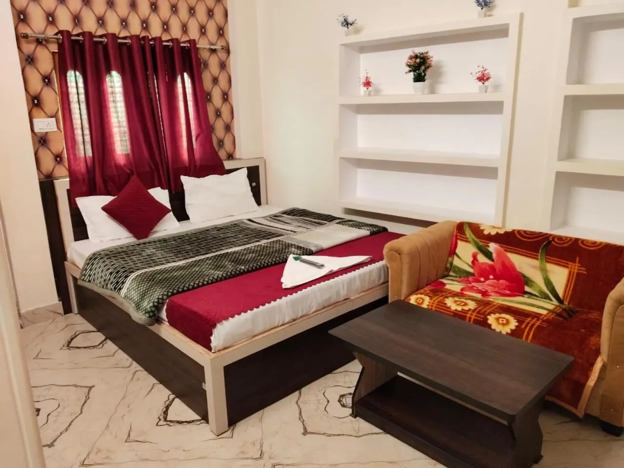 Bed in Rudra Guest House