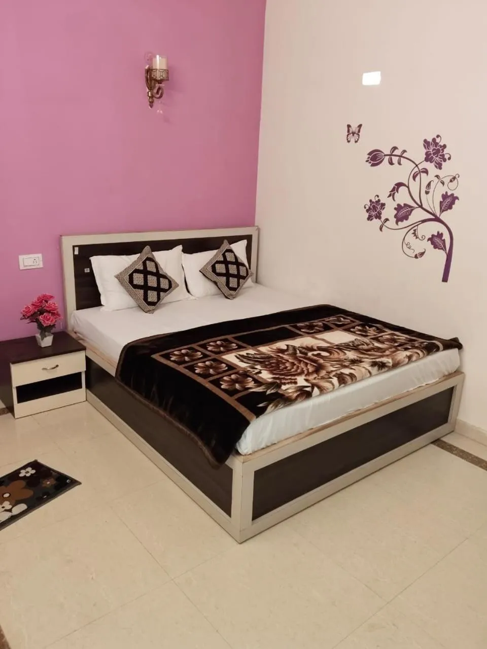 Bed in Rudra Guest House