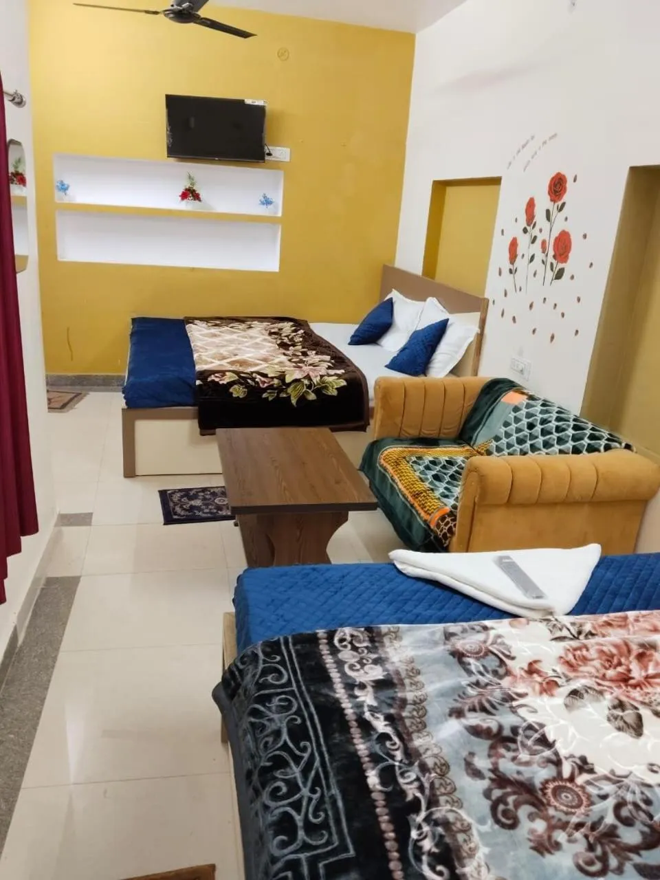 Bed in Rudra Guest House