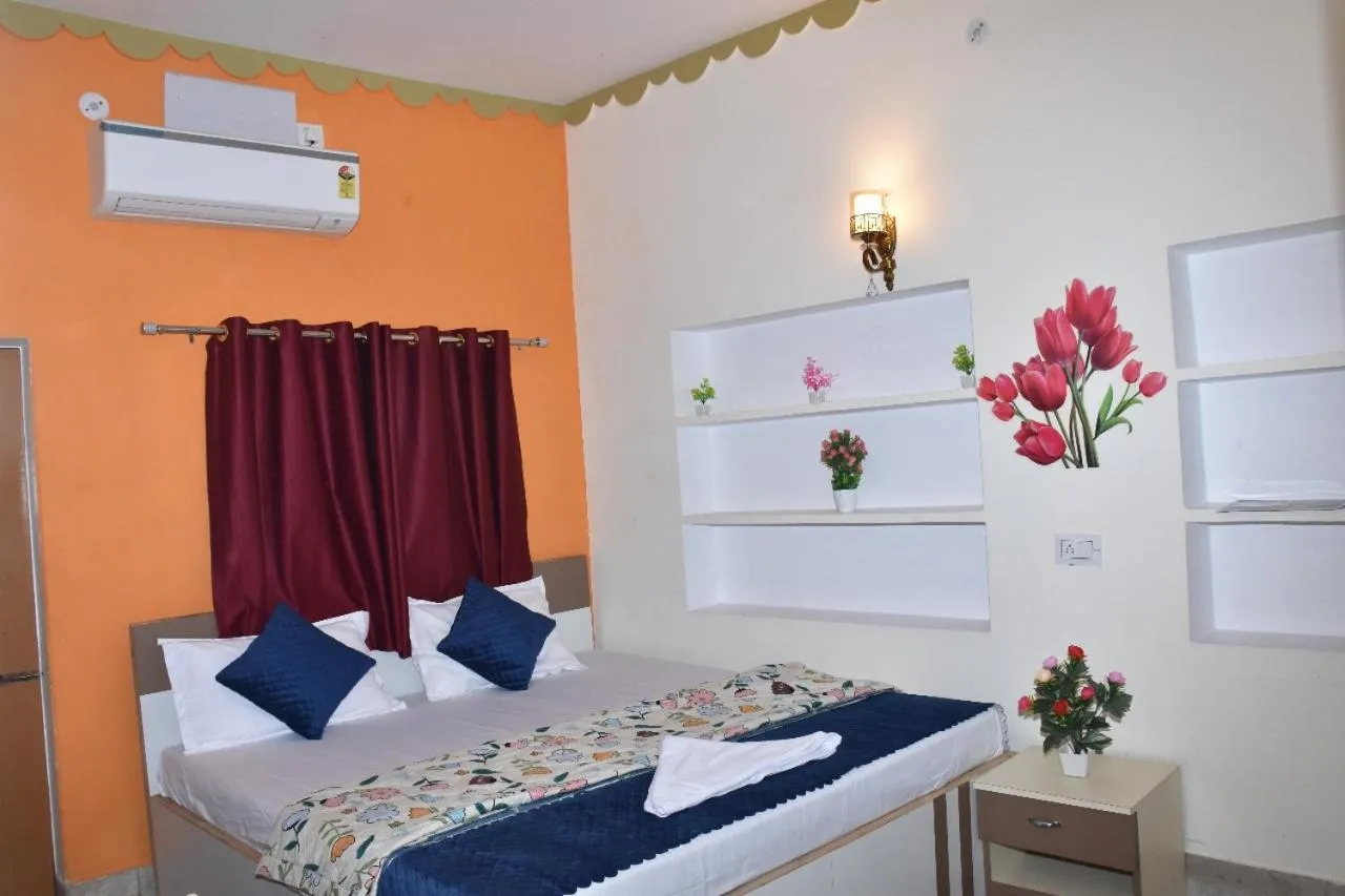 Bed in Rudra Guest House