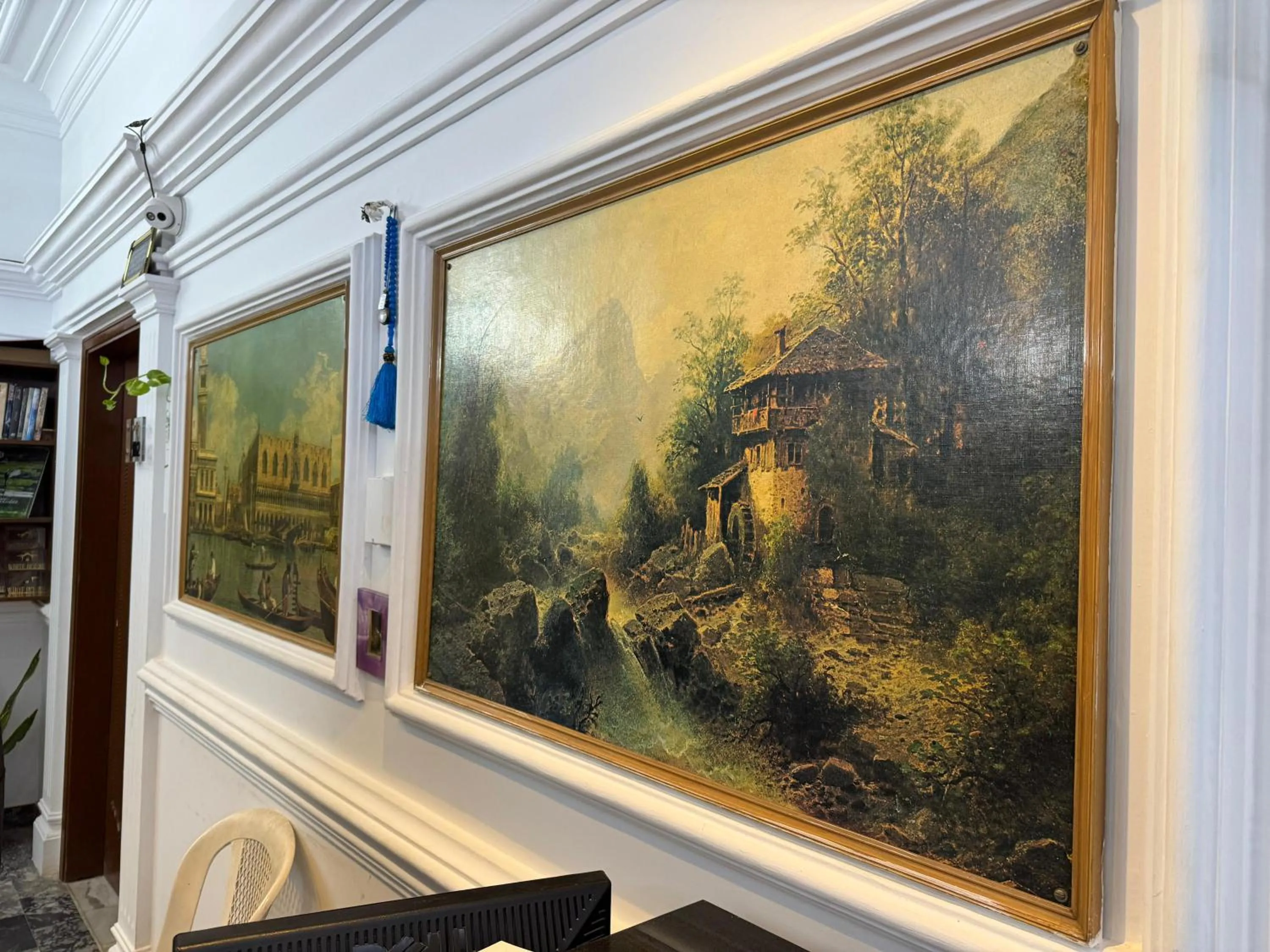 Property building in White House Karachi