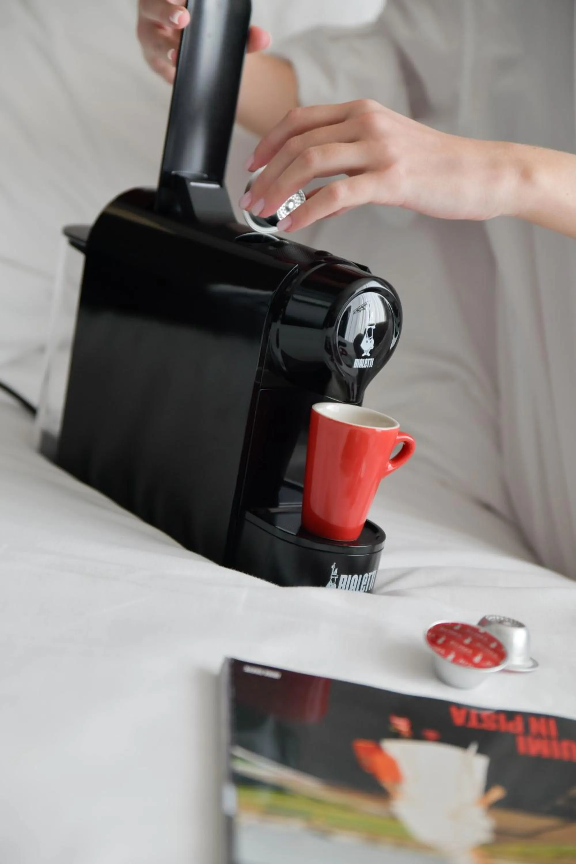 Coffee/tea facilities in Hi Hotel Bari