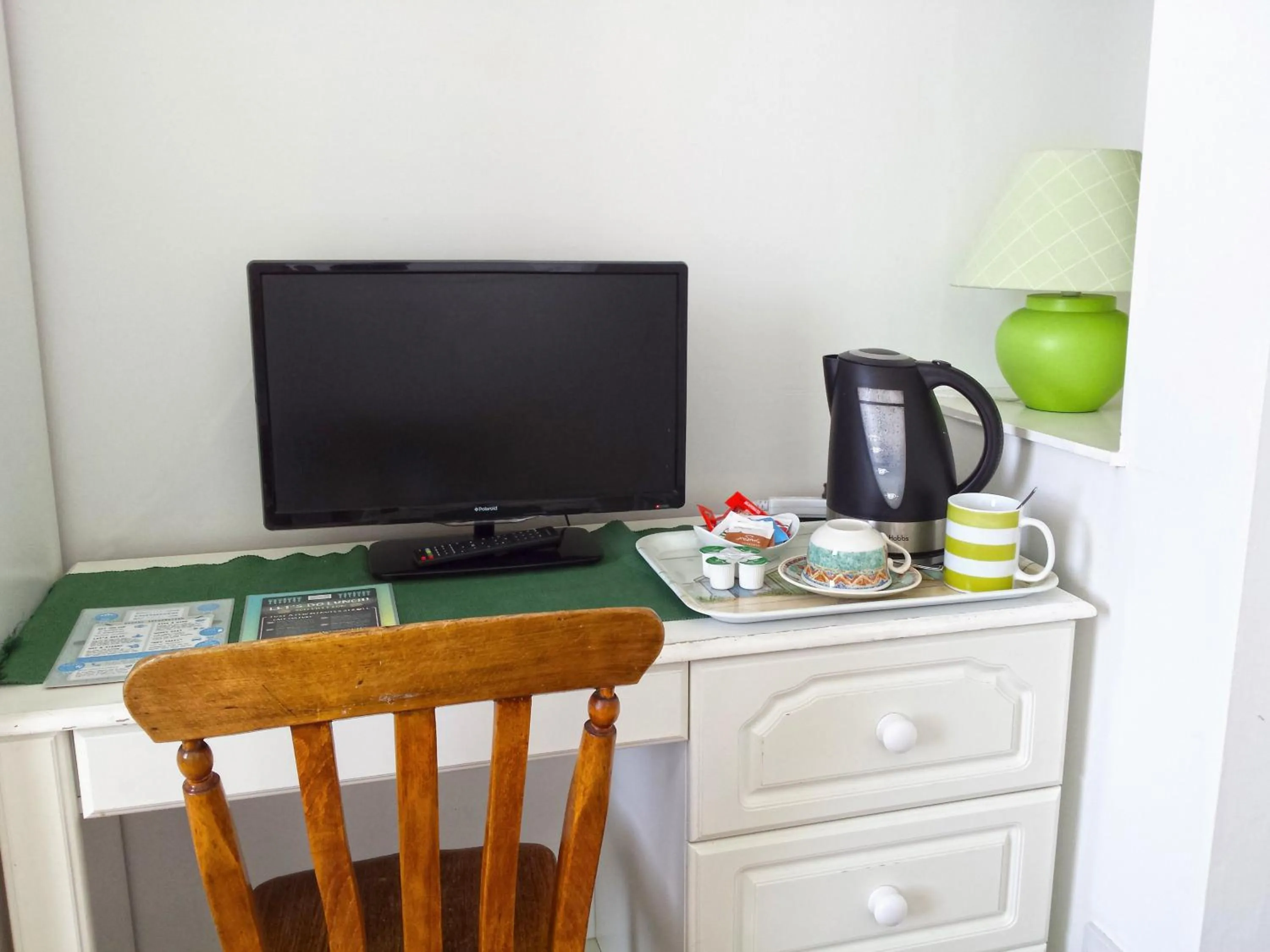 Coffee/tea facilities in The Ravensbourne Hotel