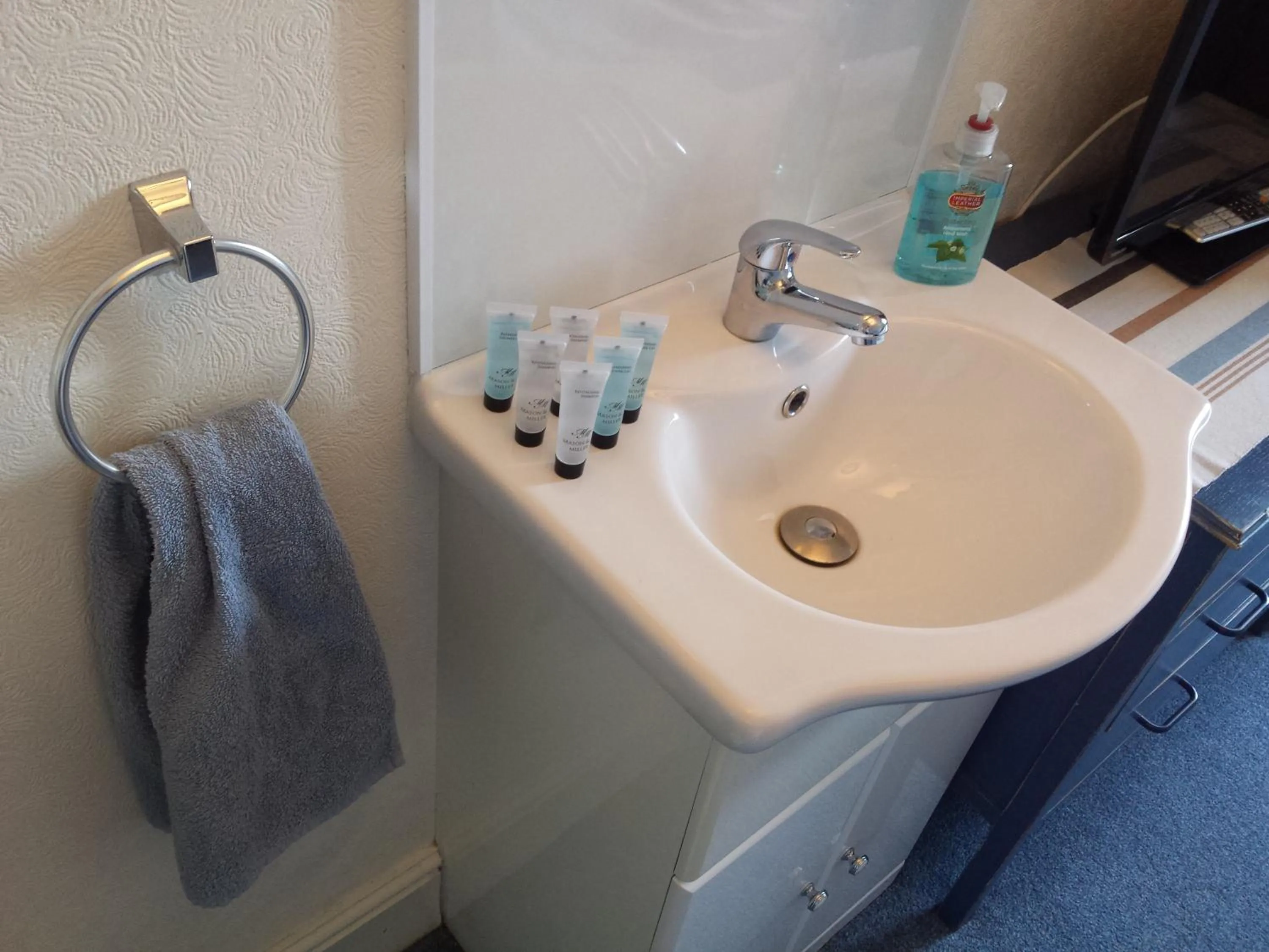 Bathroom in The Ravensbourne Hotel