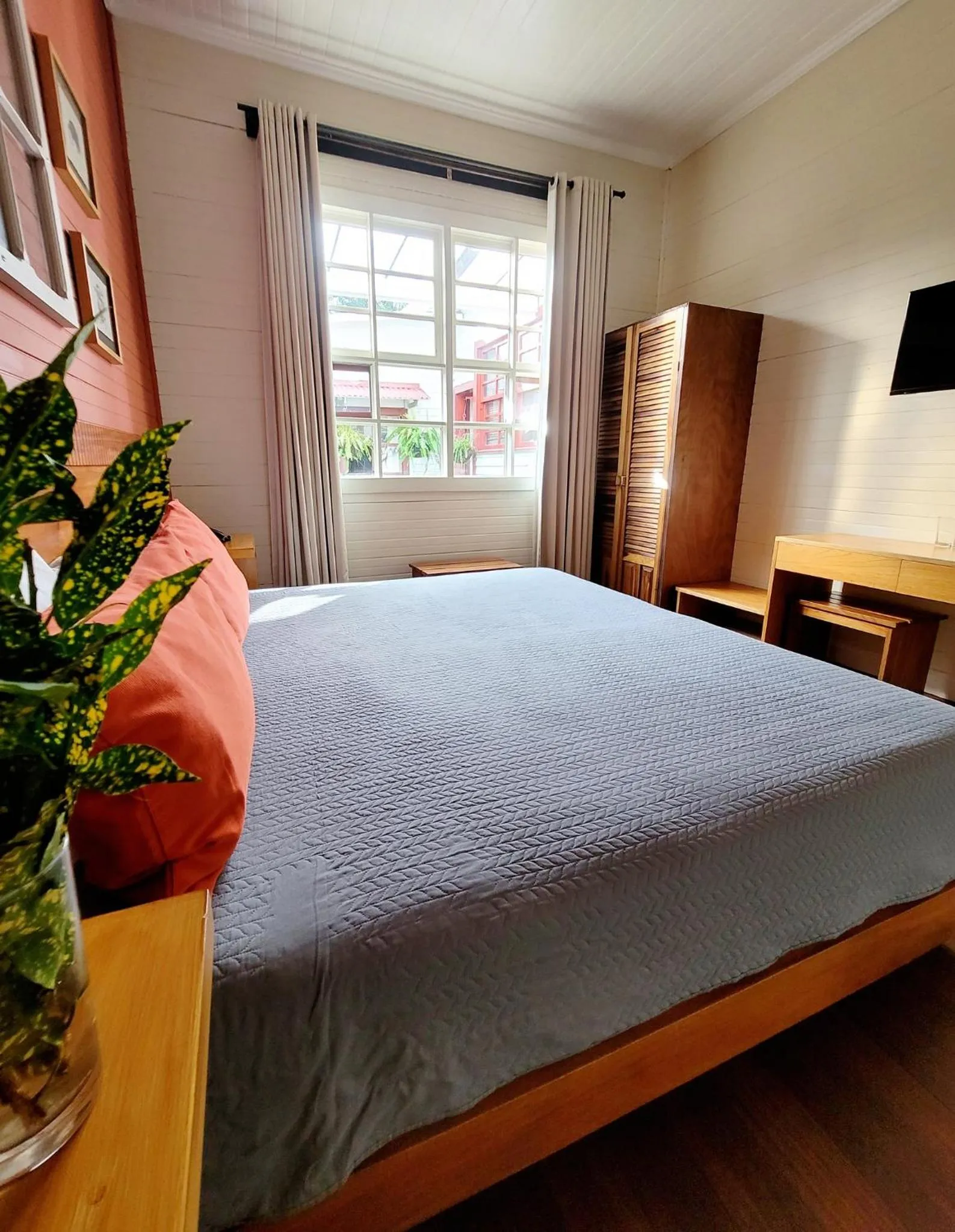 Bed in Hotel Aranjuez