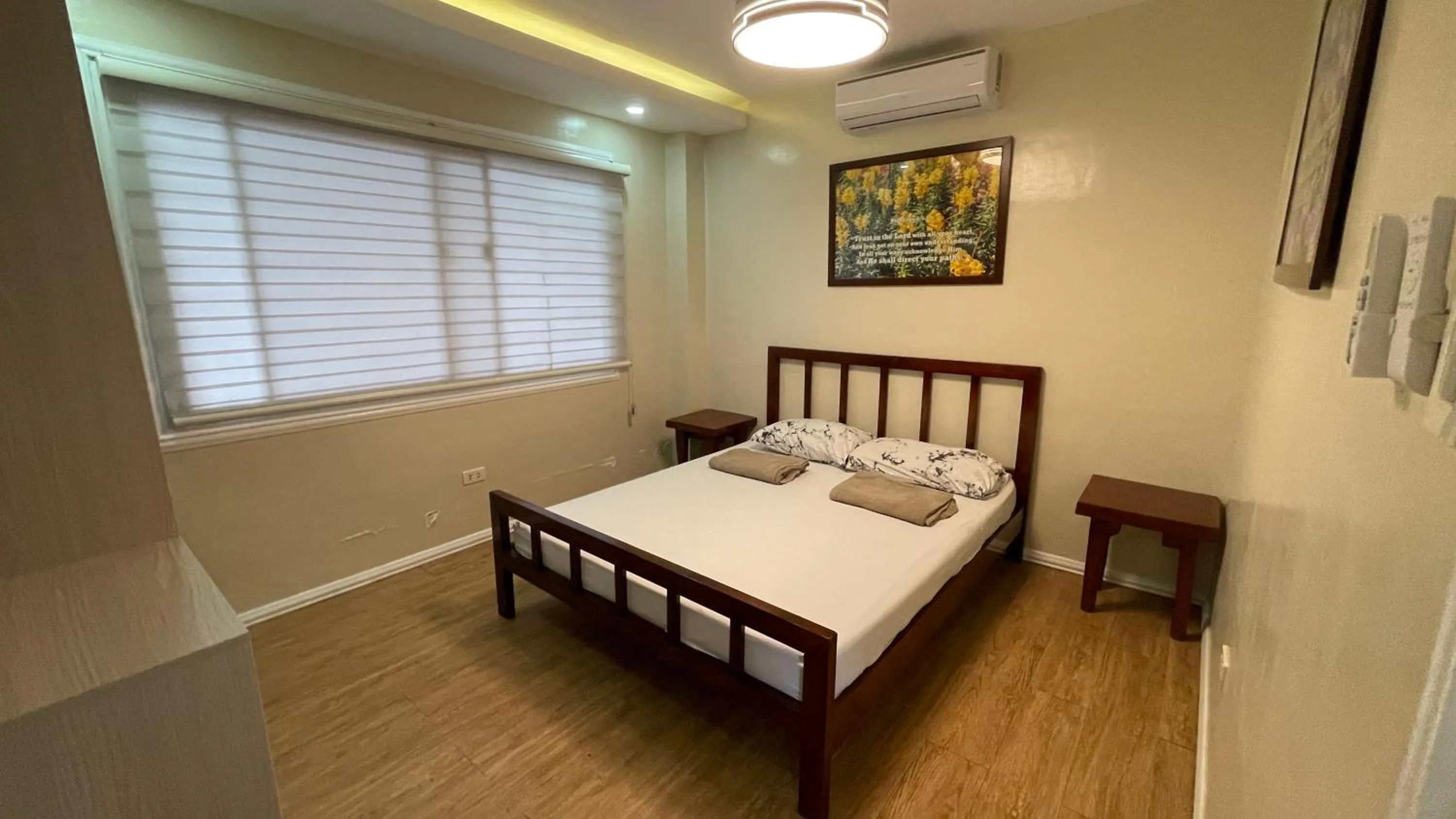 Photo of the whole room, Bed in Serenity Farm and Resort by Hiverooms