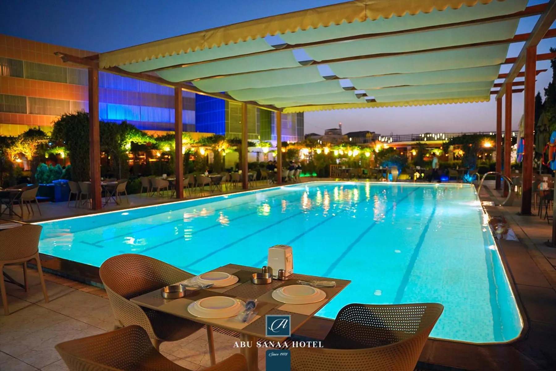 Restaurant/places to eat in Abu Sanaa Hotel