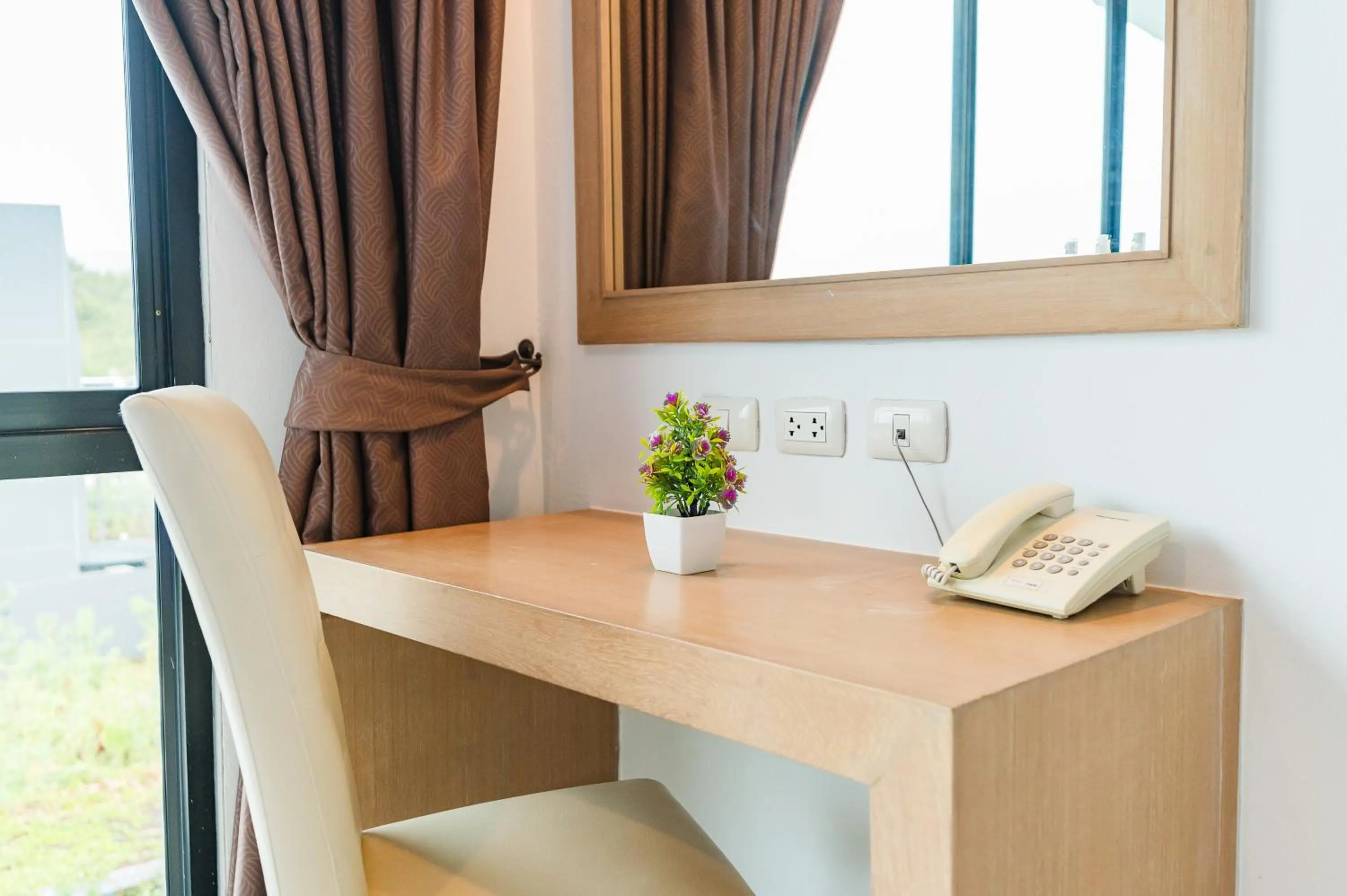 De Blue Sea Rawai Hotel