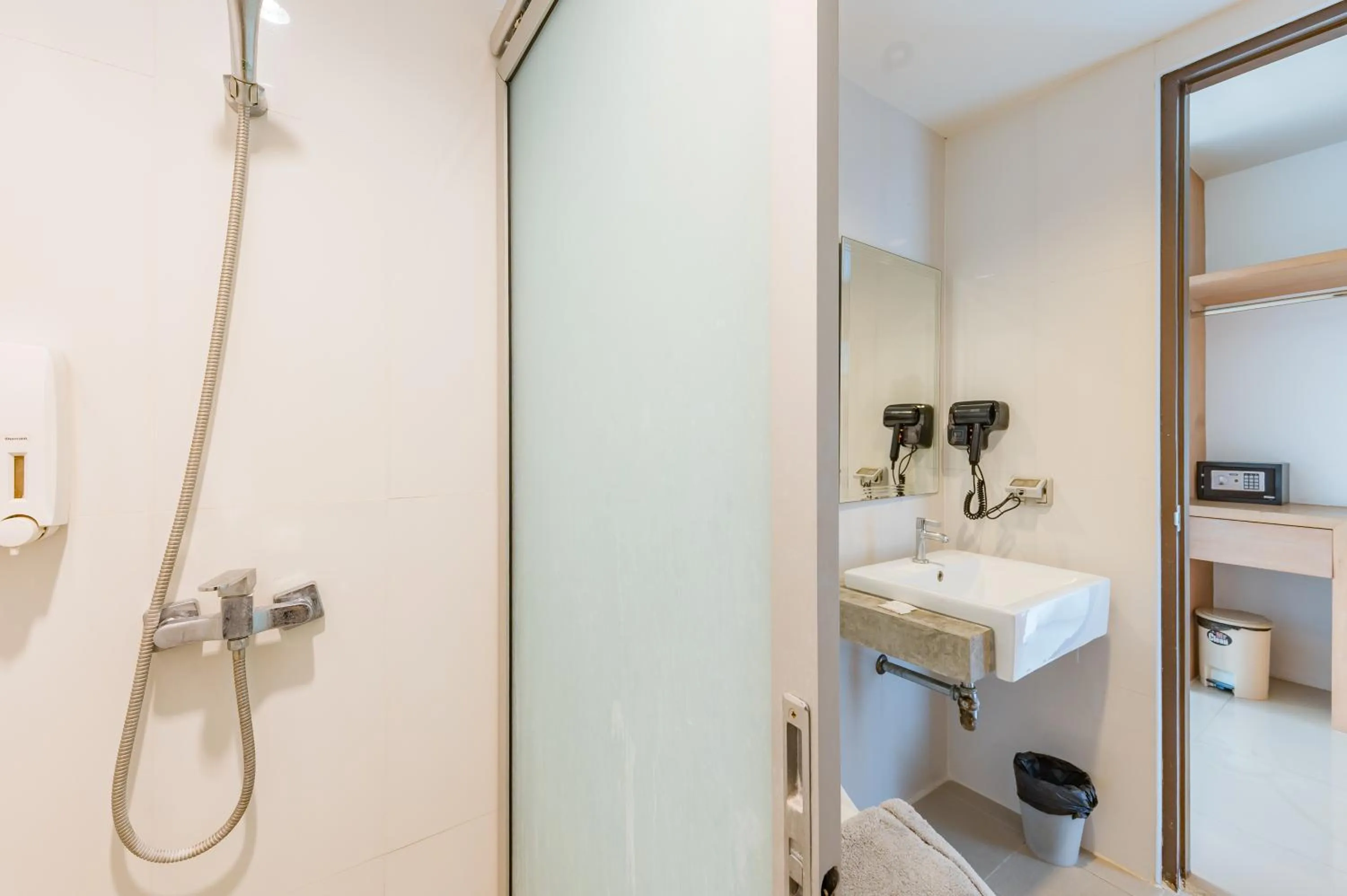 De Blue Sea Rawai Hotel