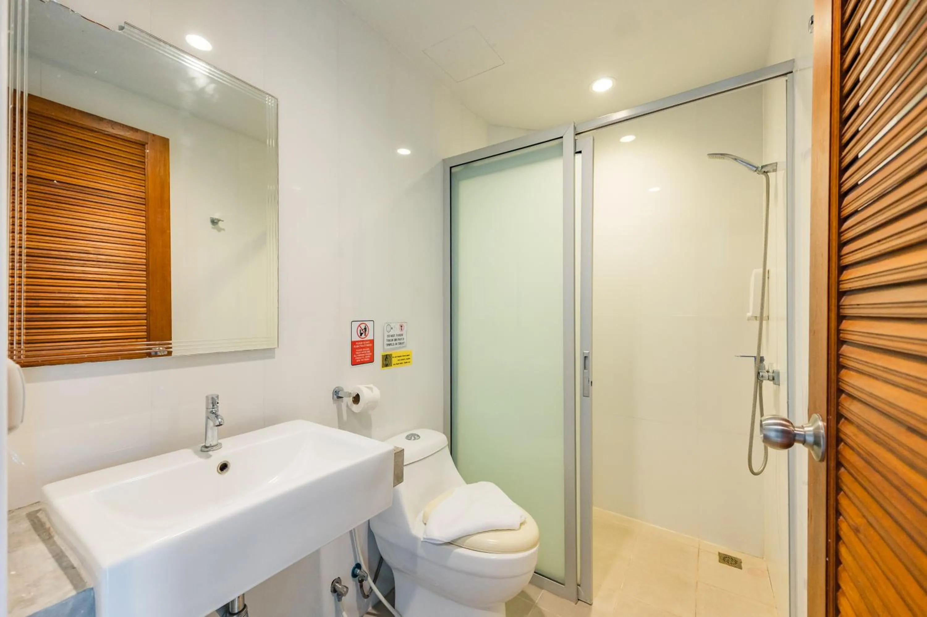 De Blue Sea Rawai Hotel