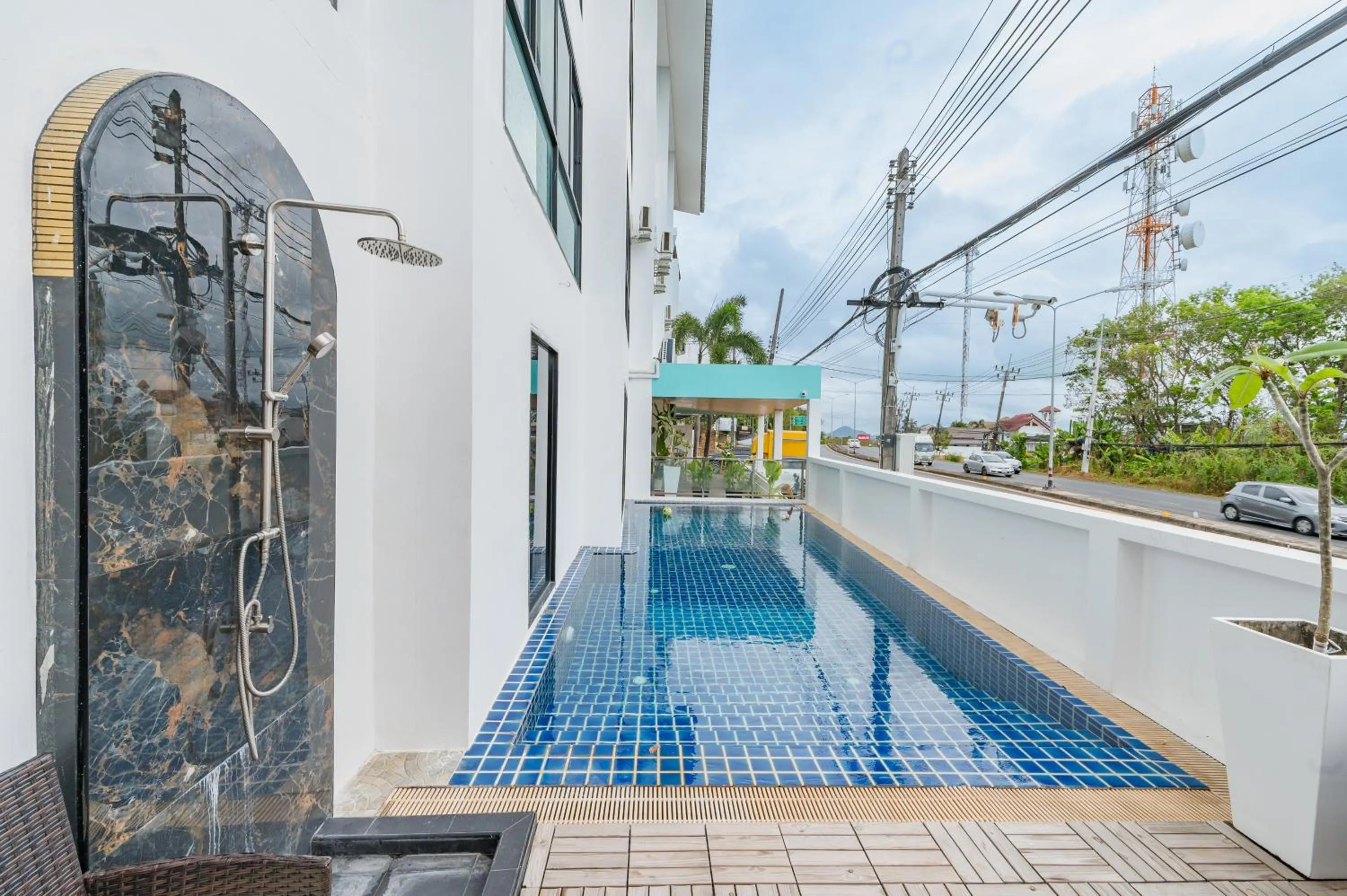 Swimming pool in De Blue Sea Rawai Hotel
