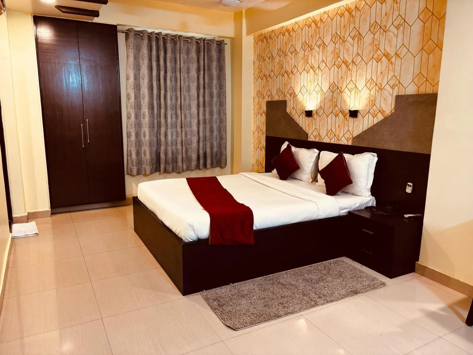 Bed in Hotel Chariot Inn Patna