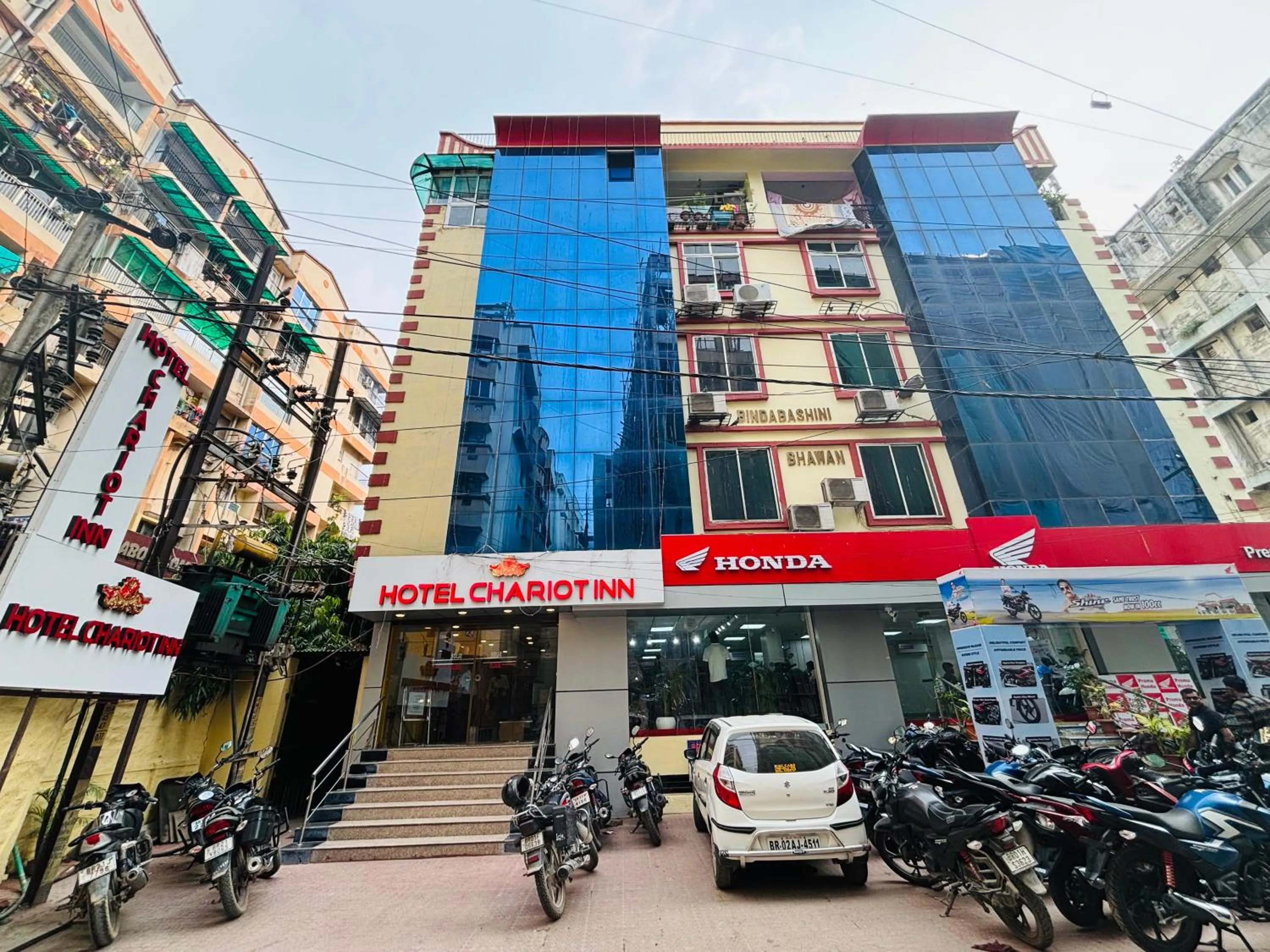 Property building in Hotel Chariot Inn Patna