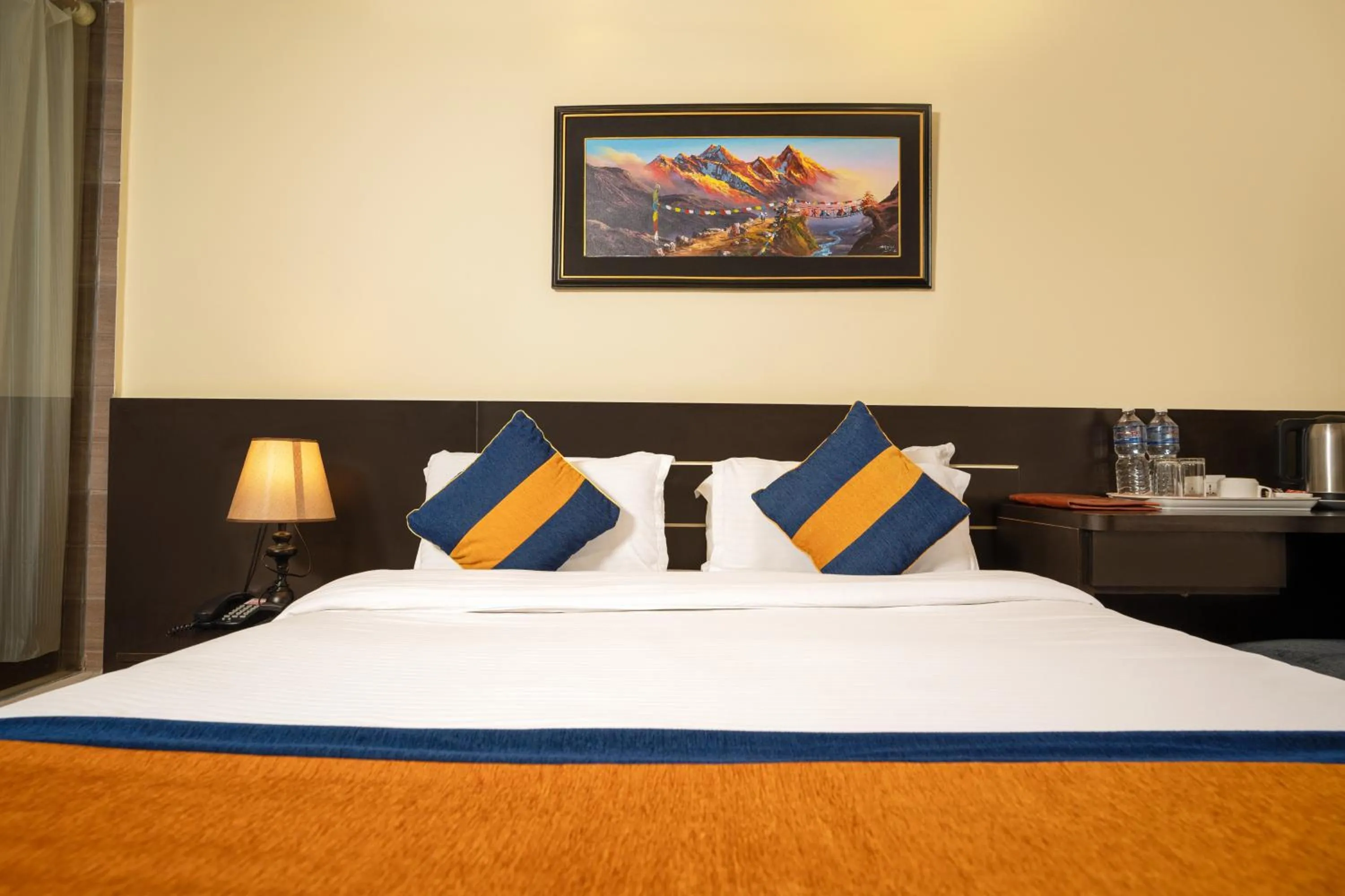 Bed in Norbulinka Boutique Hotel