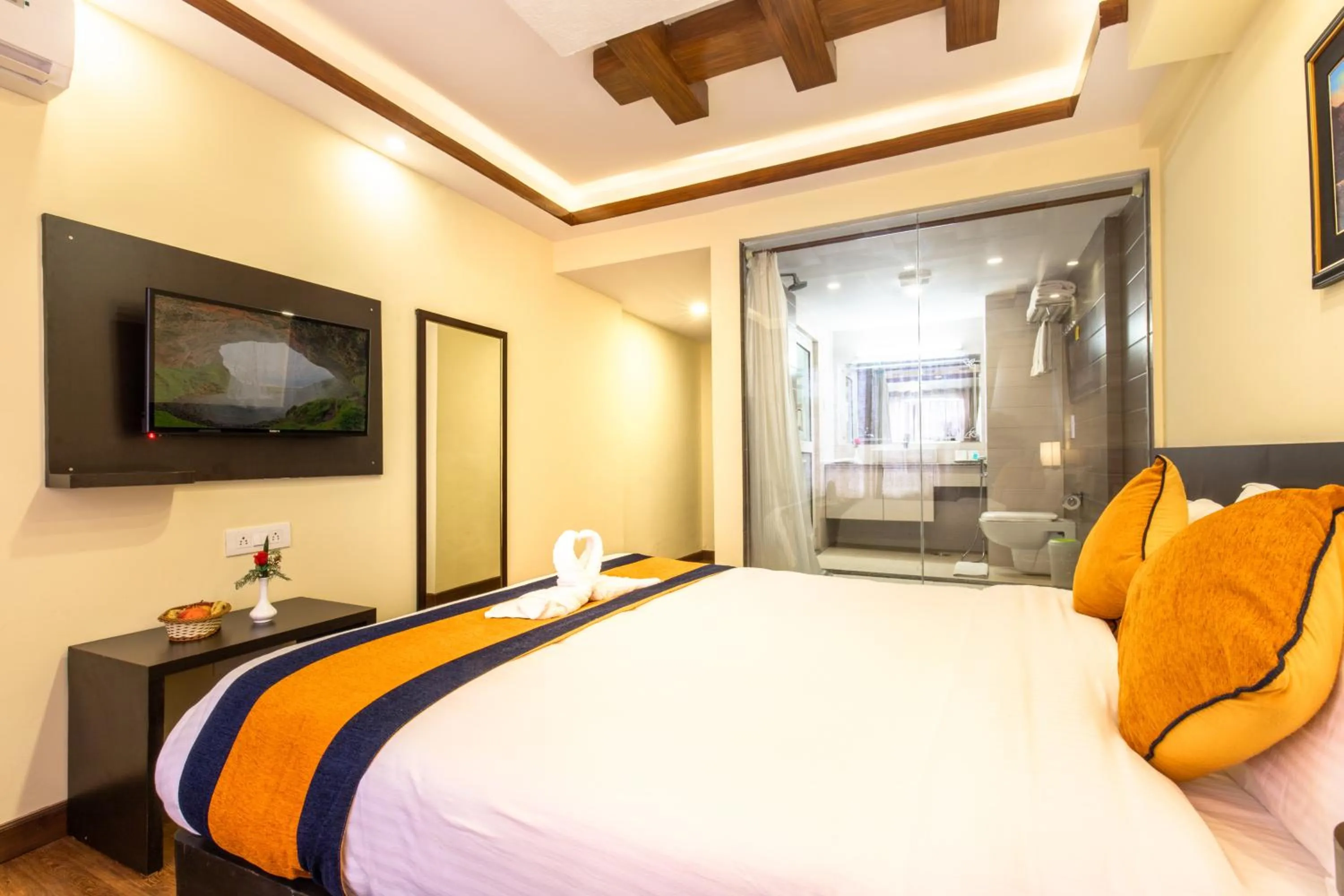 Bathroom, Bed in Norbulinka Boutique Hotel