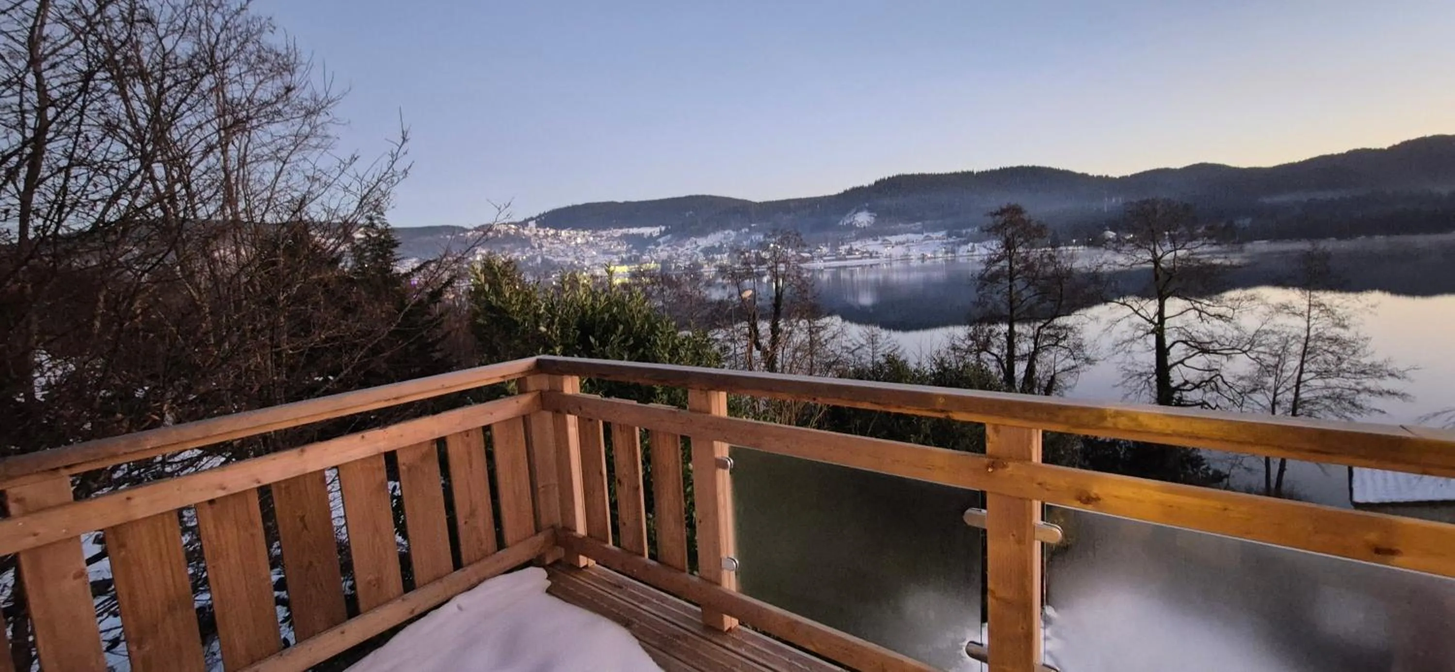 Lake view in L'Or du Lac