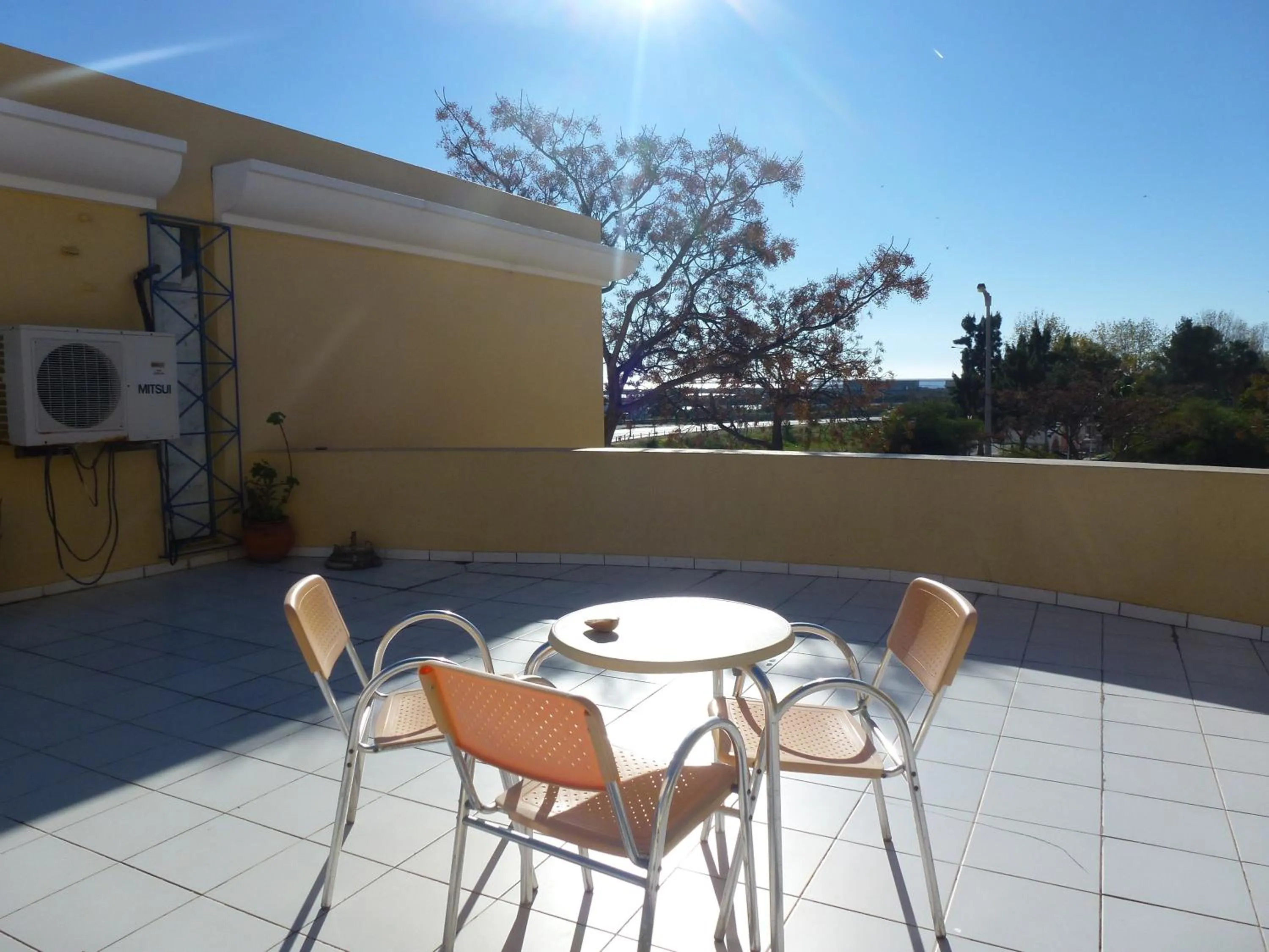 Balcony/Terrace in HI Faro – Pousada de Juventude