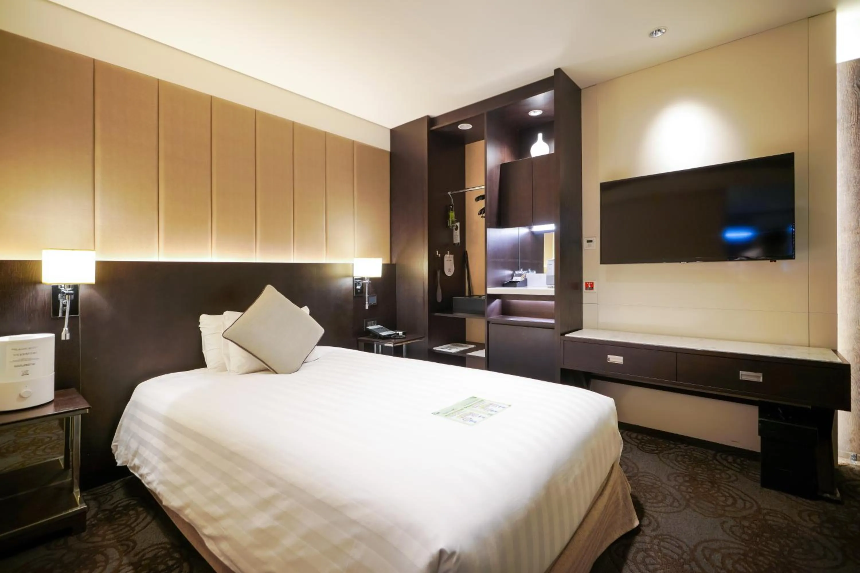 Bed in Solaria Nishitetsu Hotel Seoul Myeongdong - Renovated in 2025