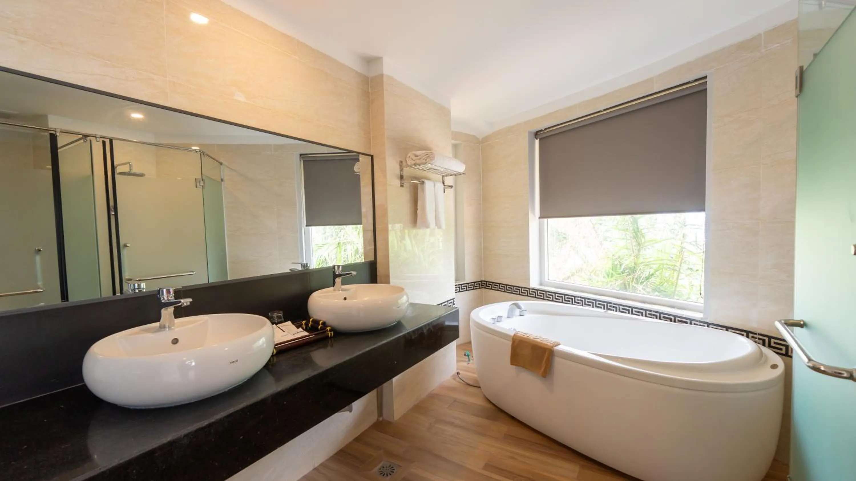 Bathroom in Sandunes Beach Resort & Spa