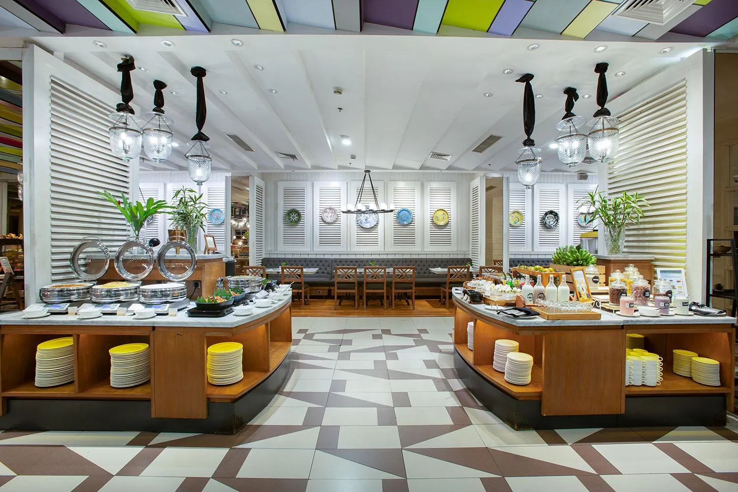 Restaurant/places to eat in THE 1O1 Bogor Suryakancana