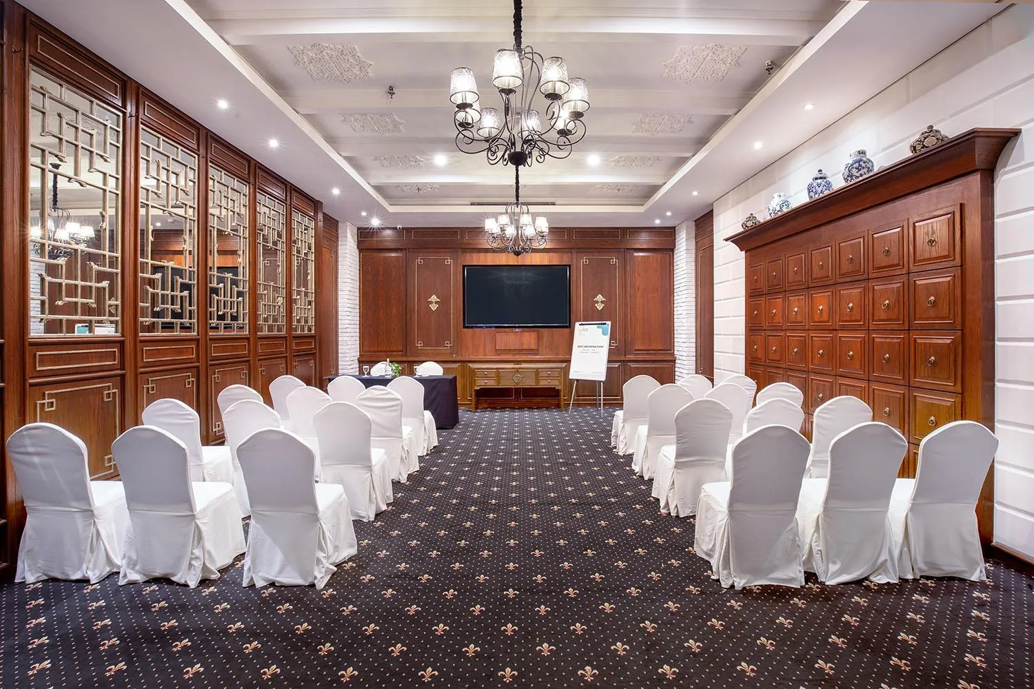 Meeting/conference room in THE 1O1 Bogor Suryakancana