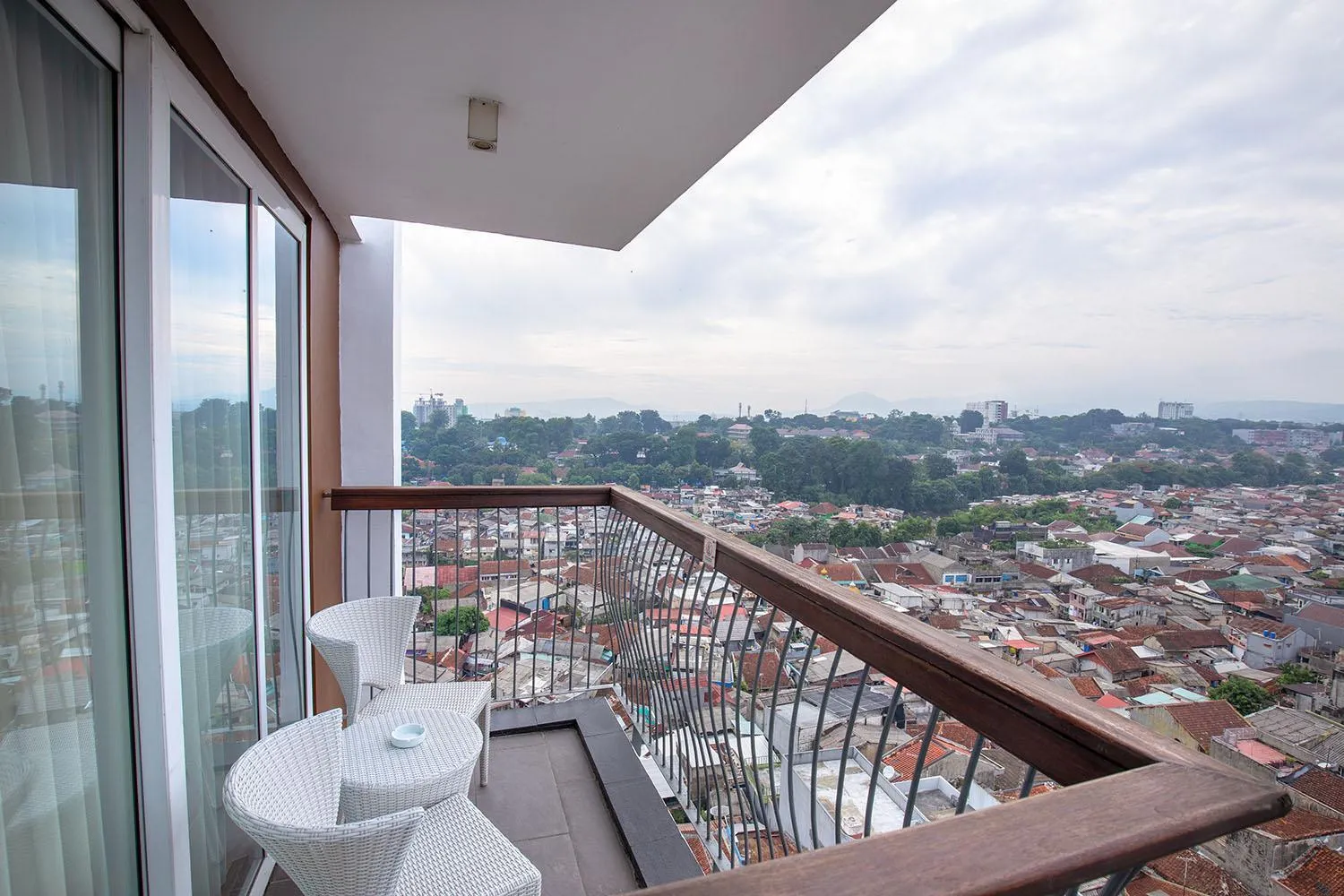 Bedroom in THE 1O1 Bogor Suryakancana