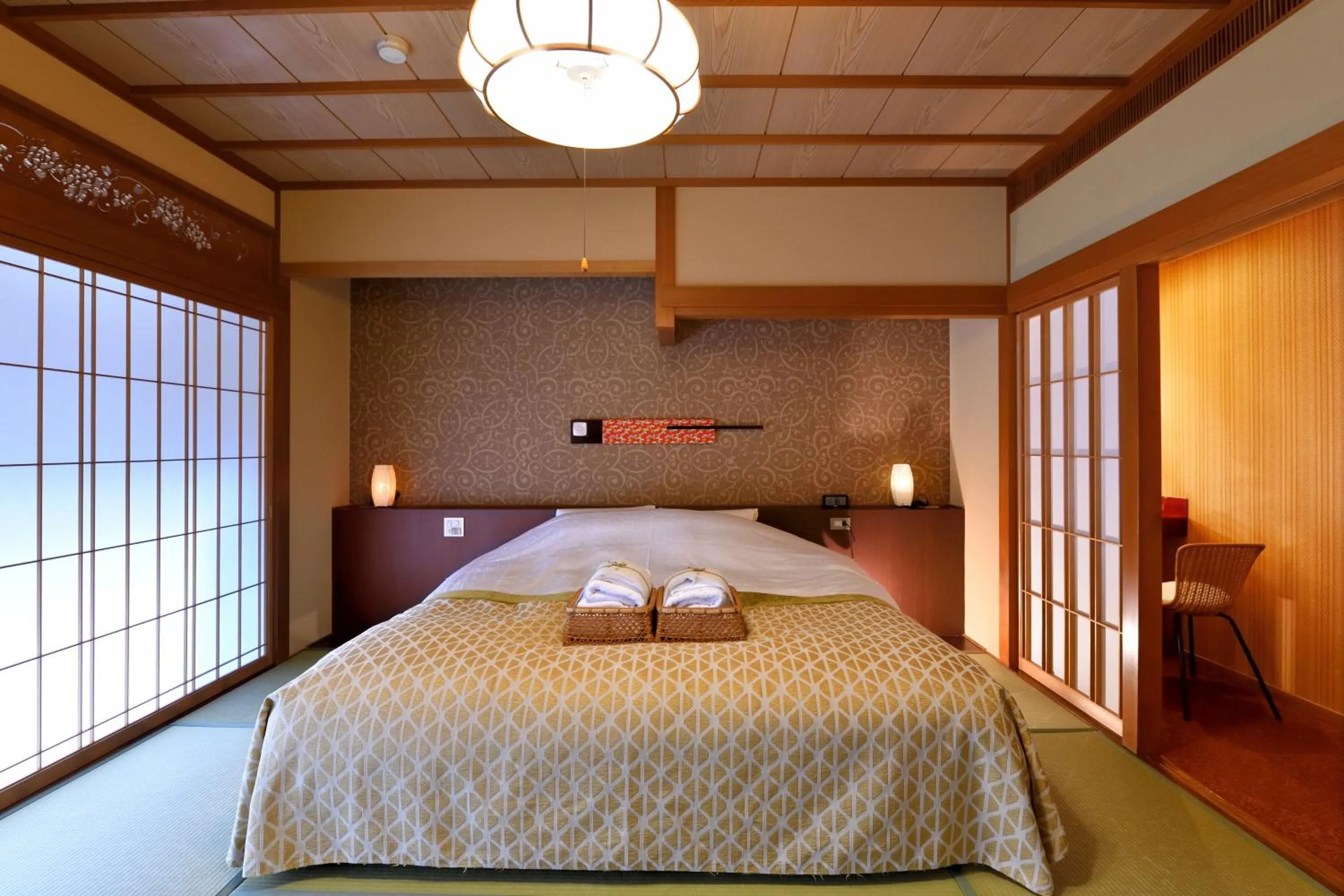 Photo of the whole room, Bed in Kyo Yunohana Resort Suisen