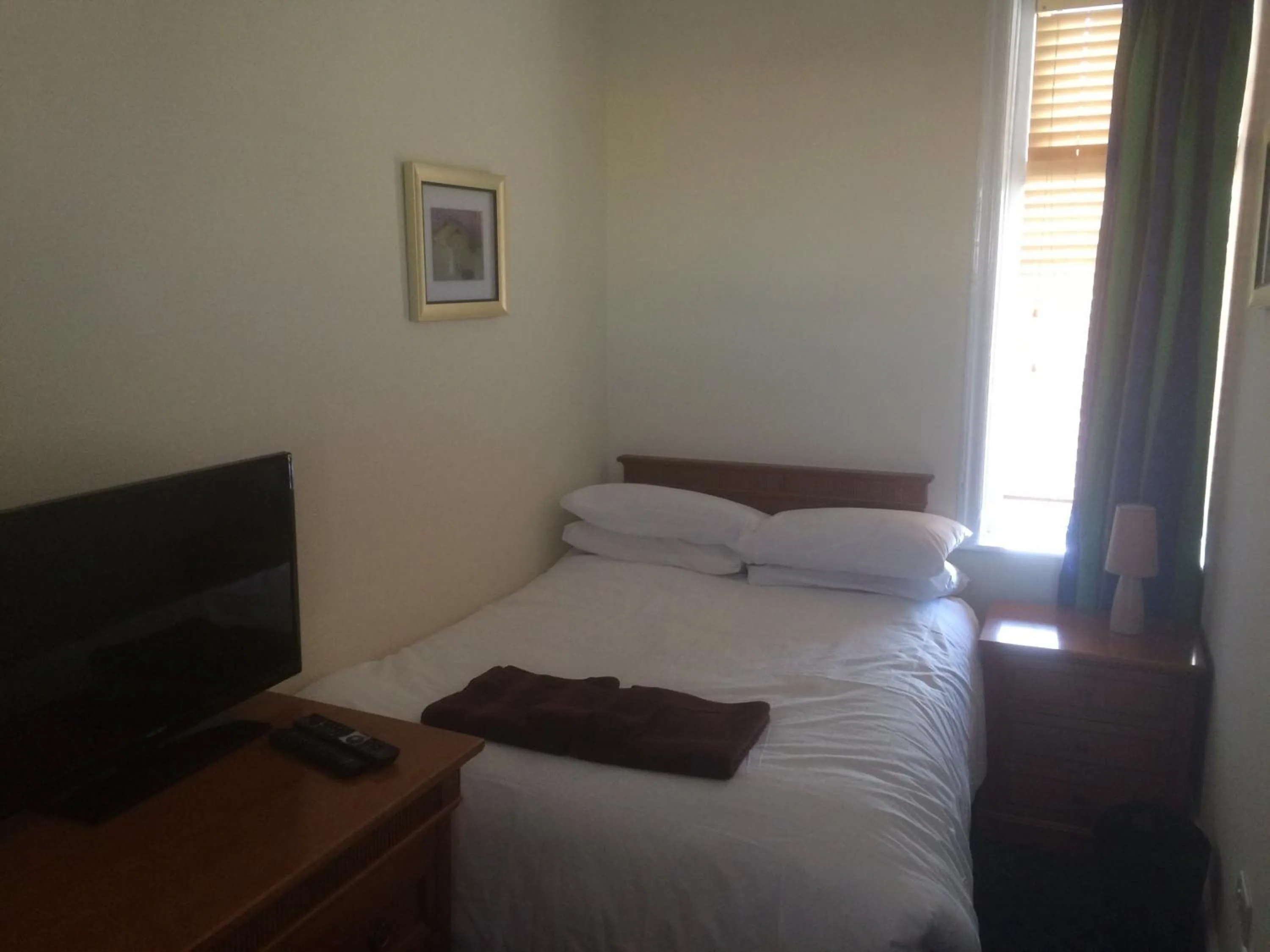 Bed in The Grafton Rooms