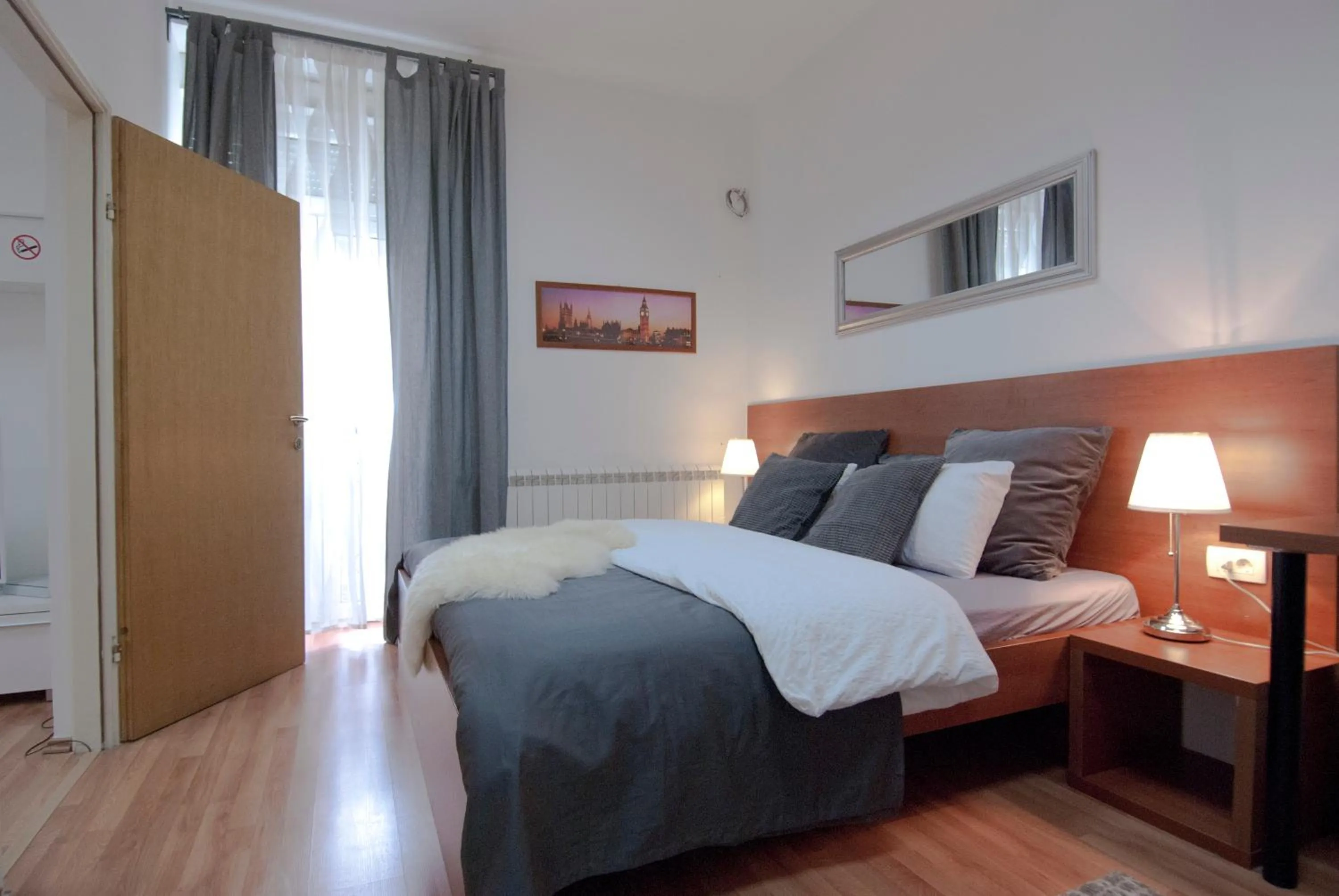 City Lights Apartment