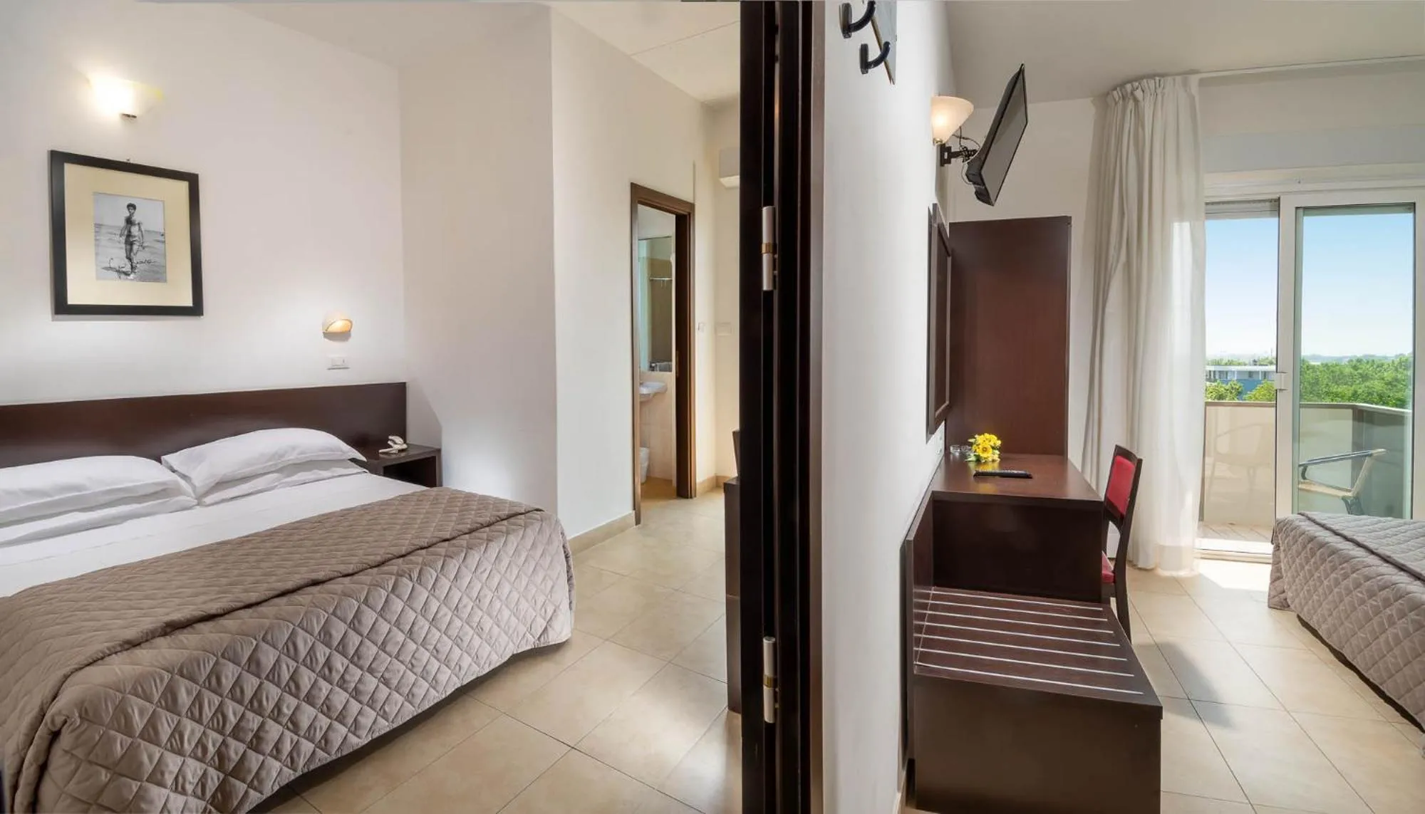 Photo of the whole room, Bed in Union Park Hotel al mare con Piscina - Parcheggio - Spiaggia - A MH Collection Hotels