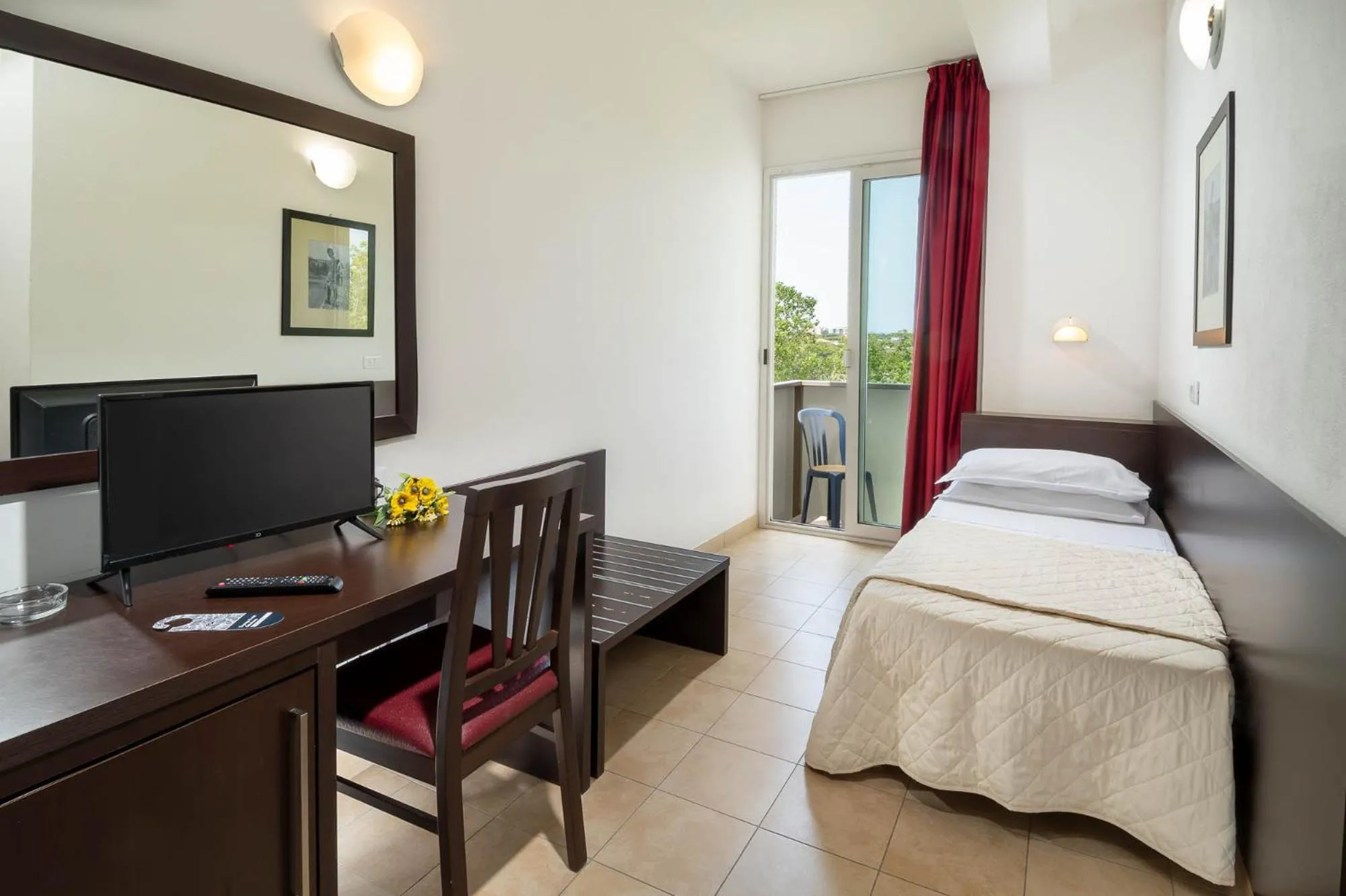 Bedroom, Bed in Union Park Hotel al mare con Piscina - Parcheggio - Spiaggia - A MH Collection Hotels