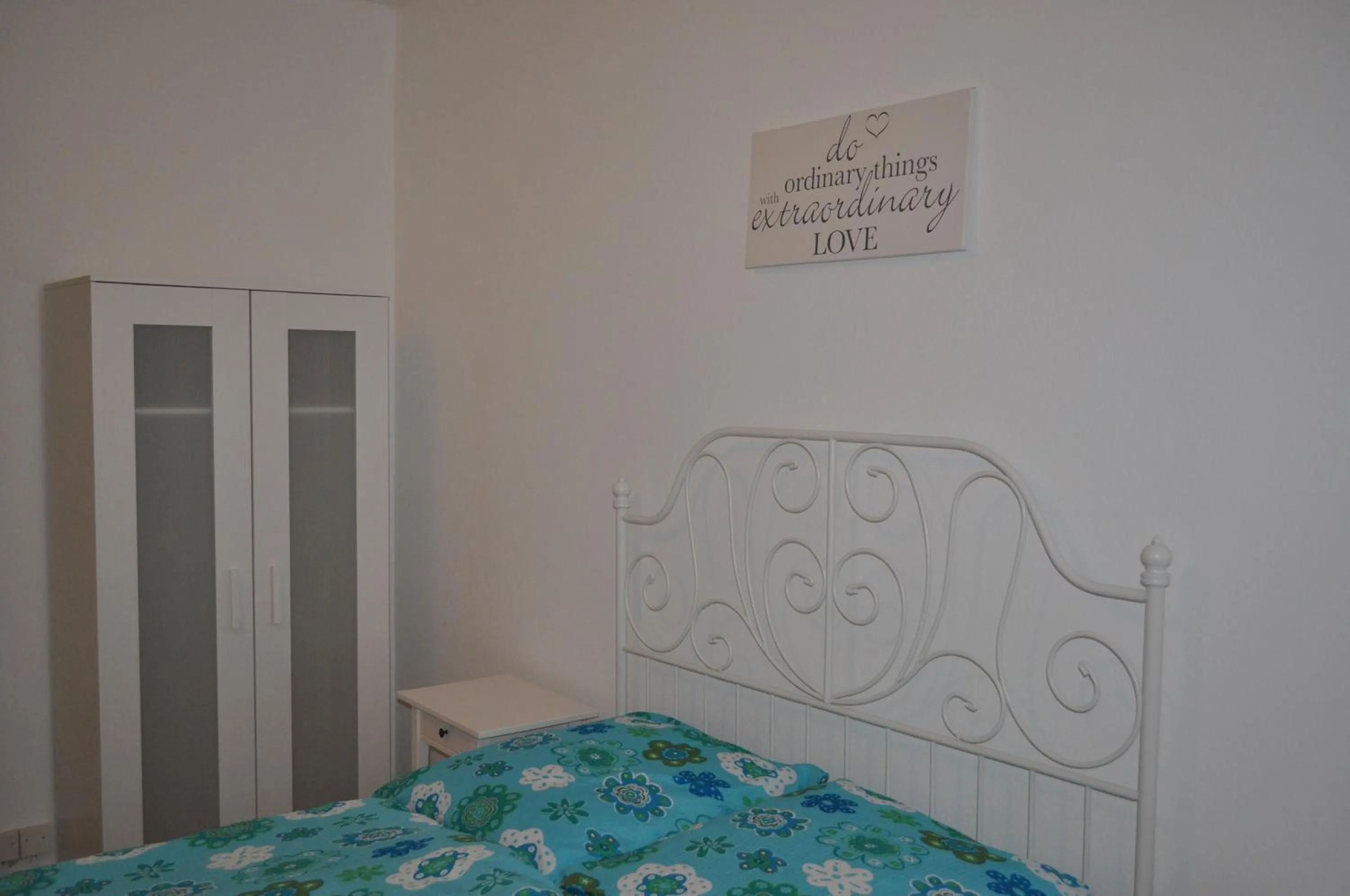 Bedroom, Bed in White House Castrop Rauxel